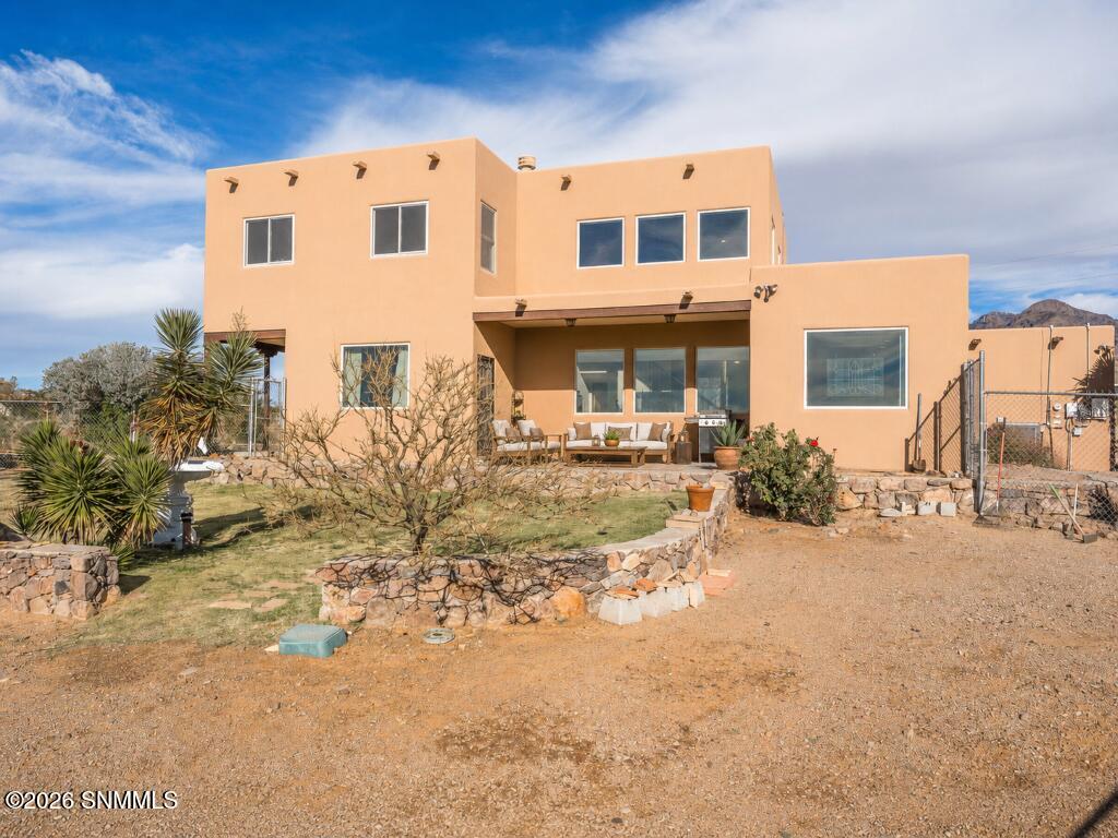 5012 Heno Mine Rd Road Property Photo 1