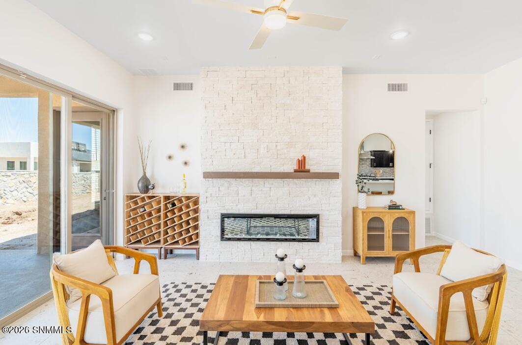 784 Basha Arc Property Photo 17