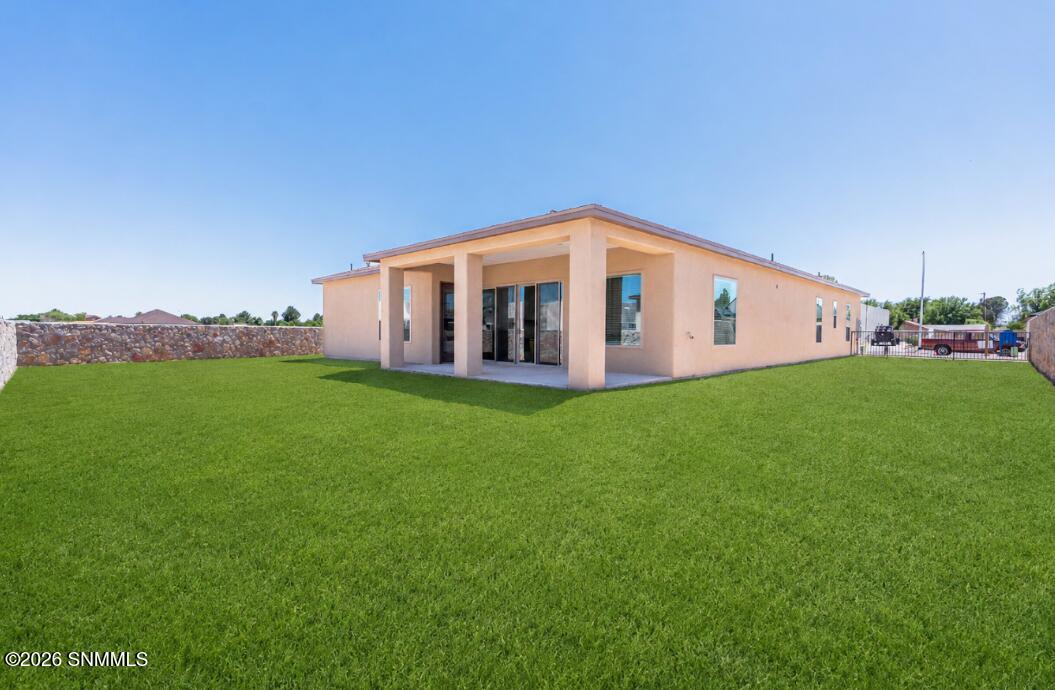 784 Basha Arc Property Photo 25