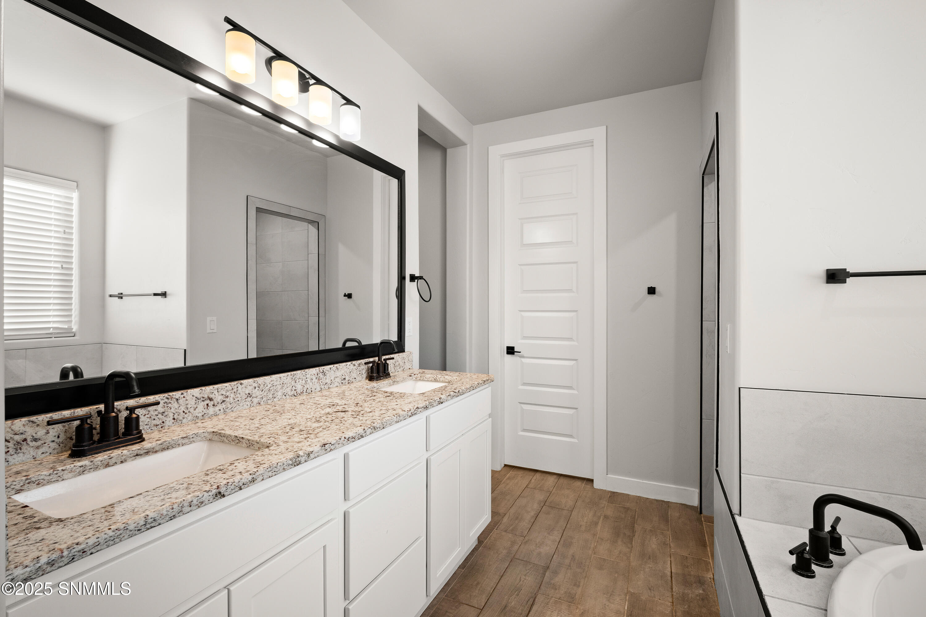 6233 Recoleta Road Property Photo 19