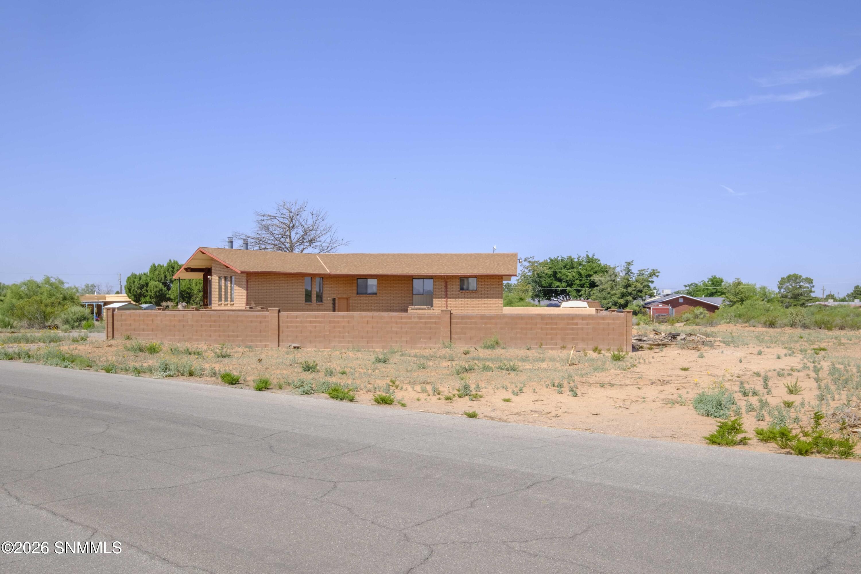 5775 Shadow Hills Road Property Photo 6