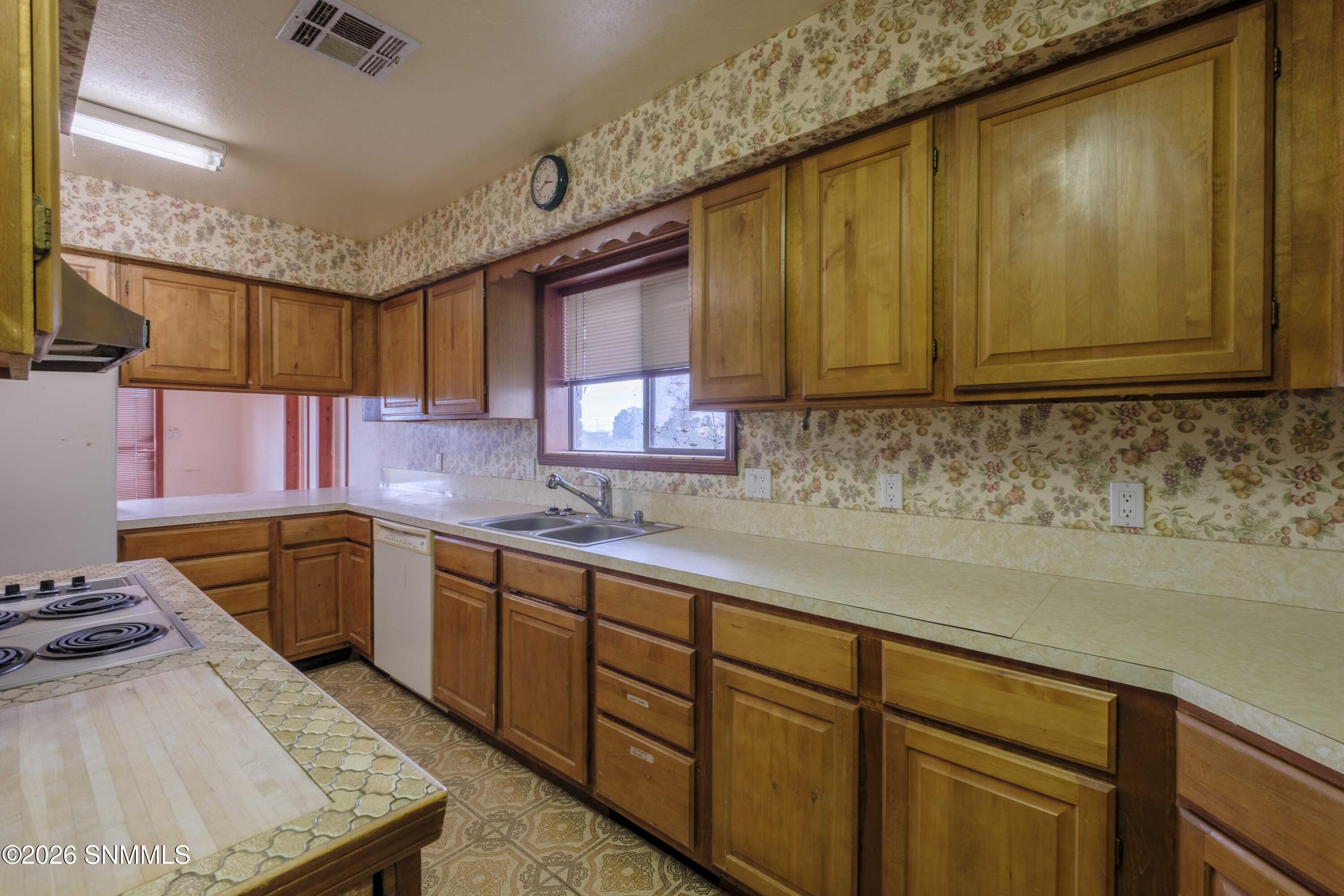 5775 Shadow Hills Road Property Photo 14