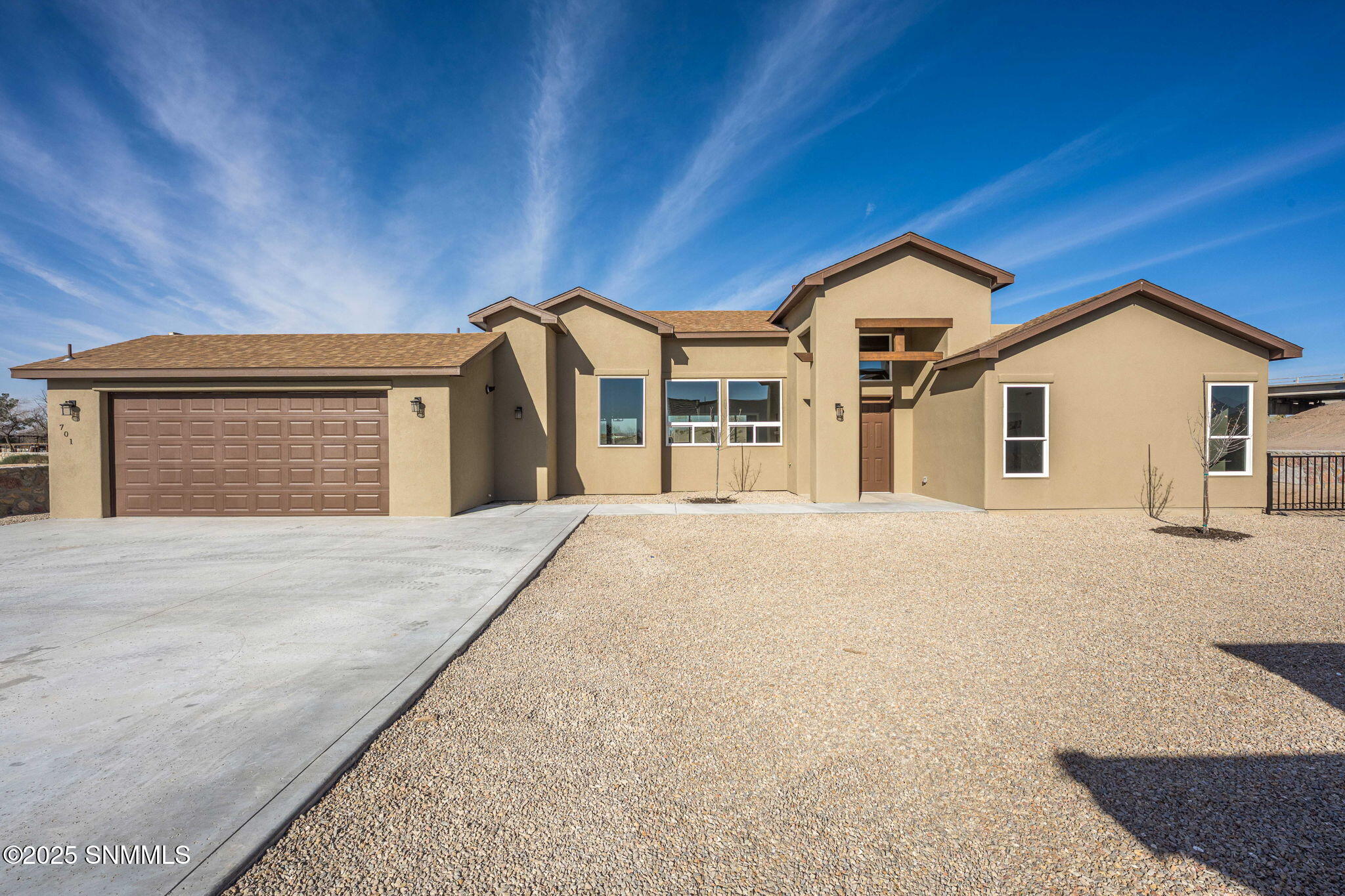 701 Basha Arc Property Photo 3