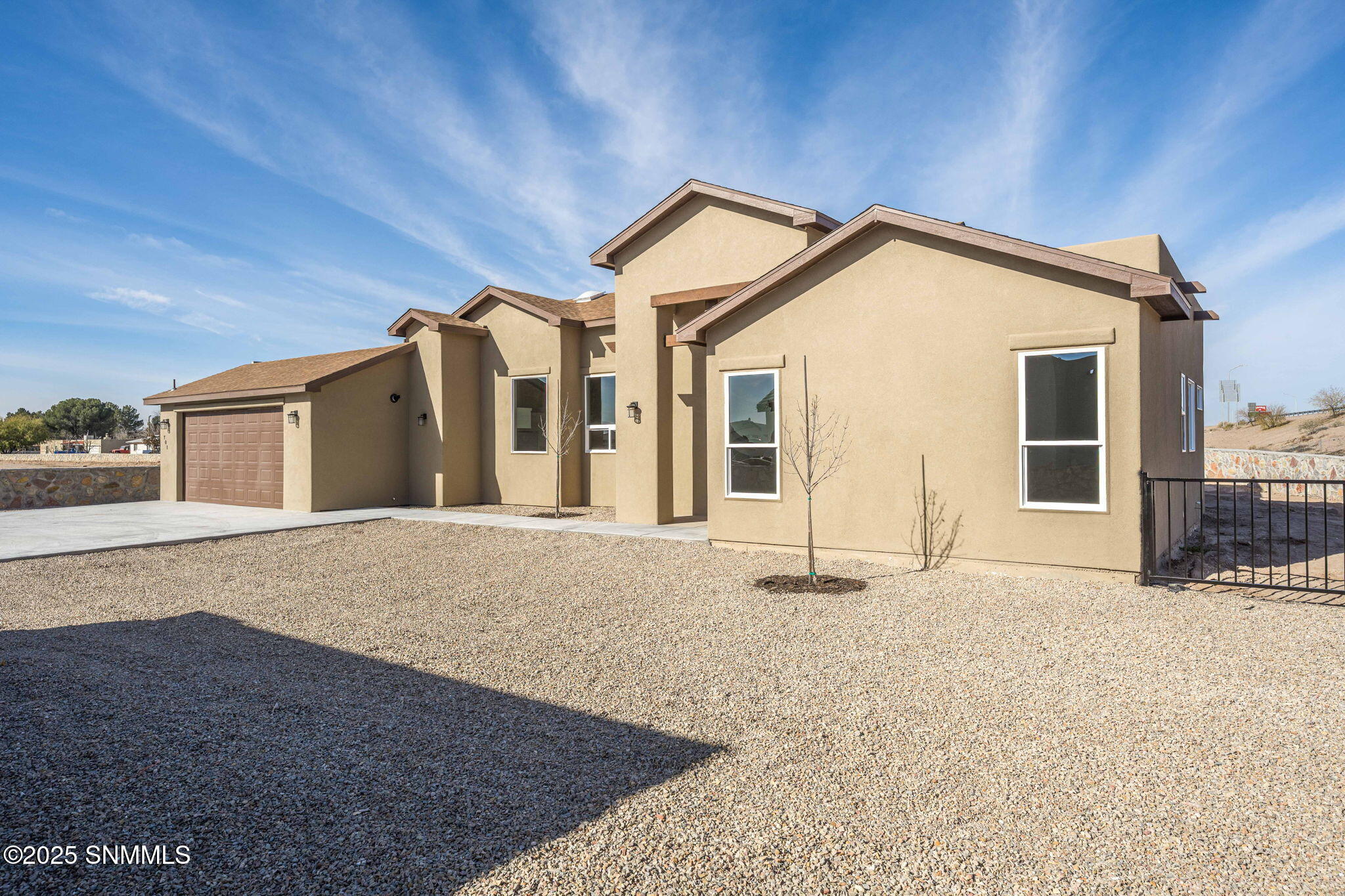 701 Basha Arc Property Photo 4