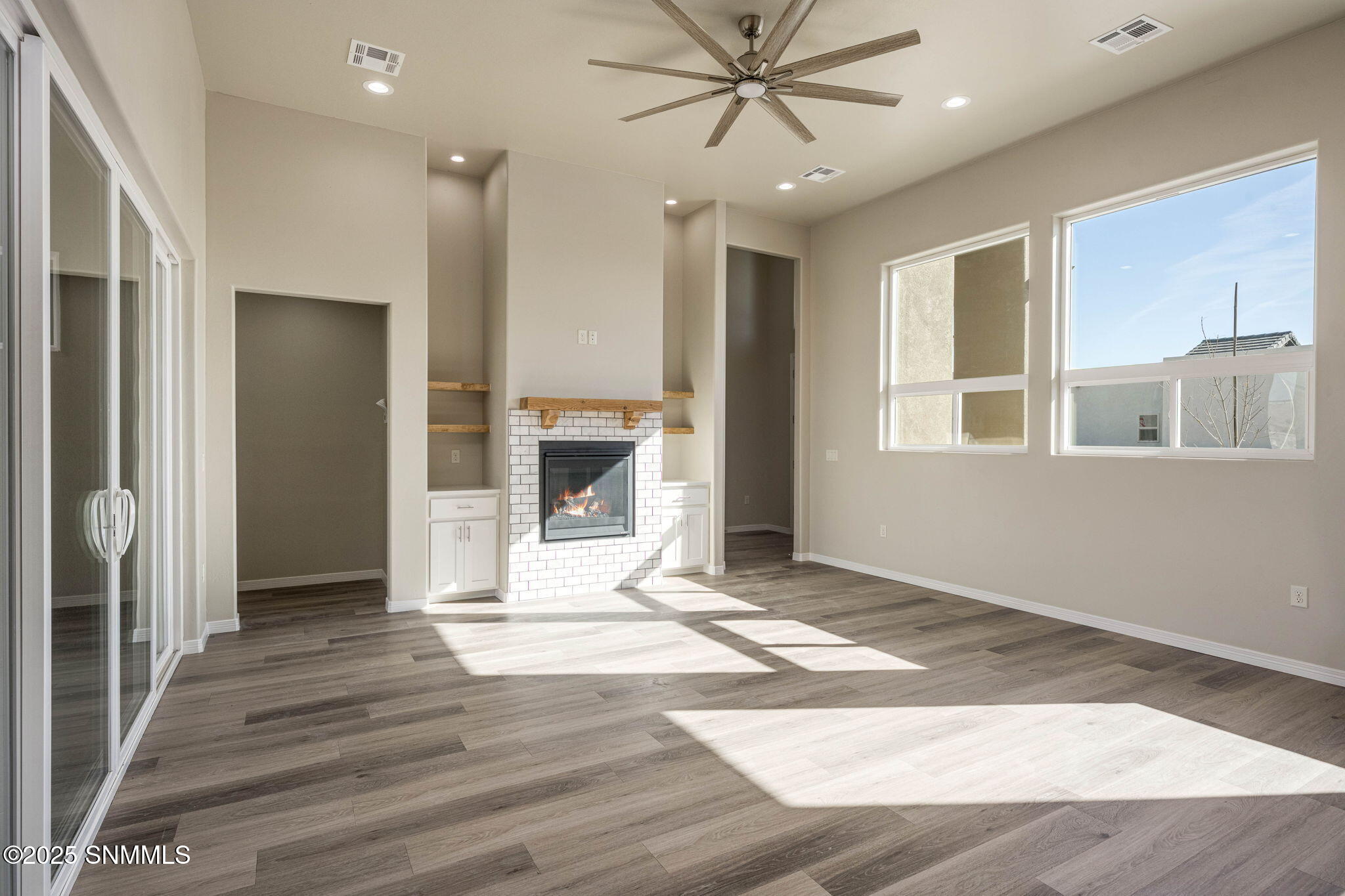 701 Basha Arc Property Photo 9