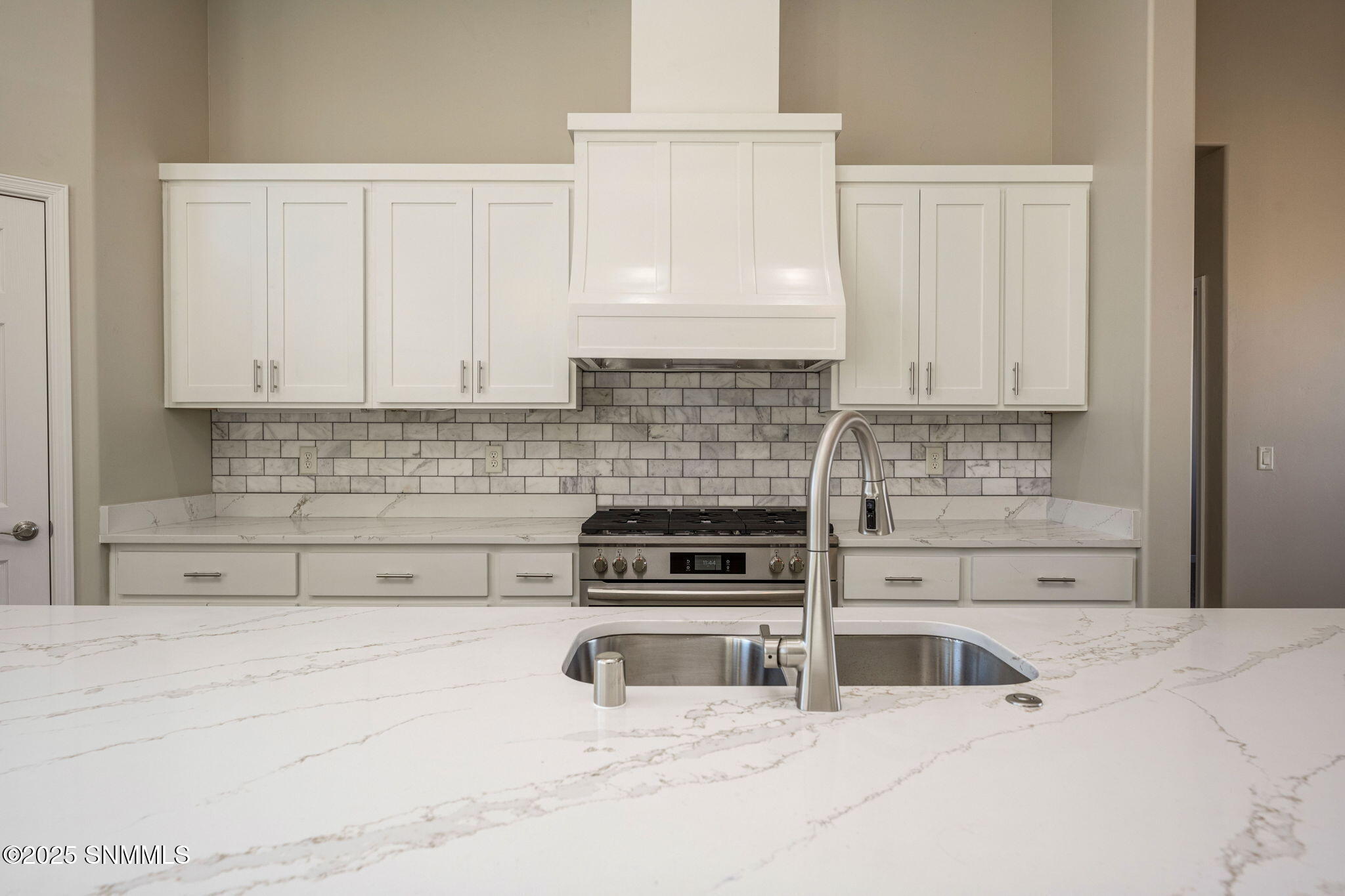701 Basha Arc Property Photo 13