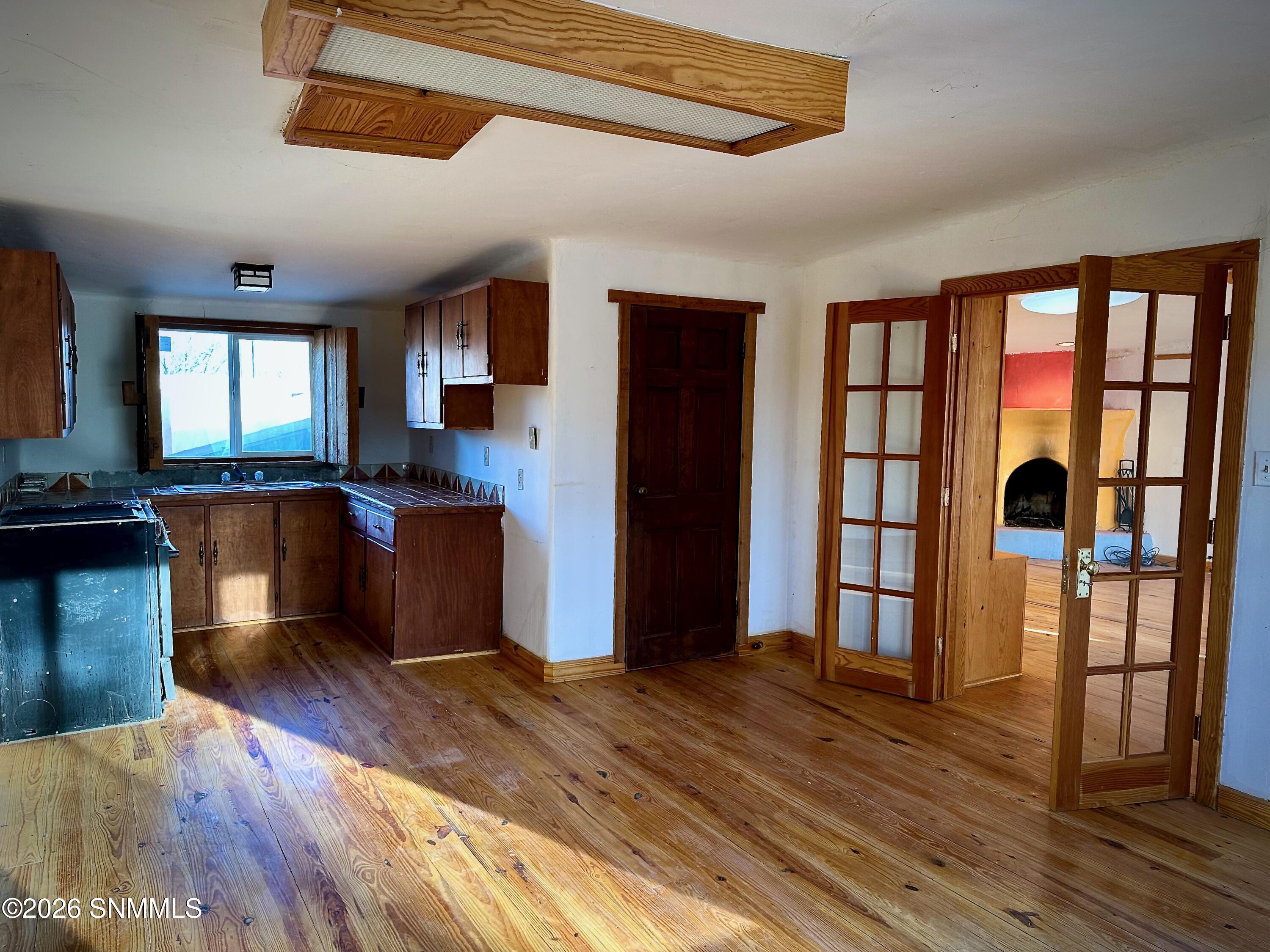 1095 Little Road Property Photo 19