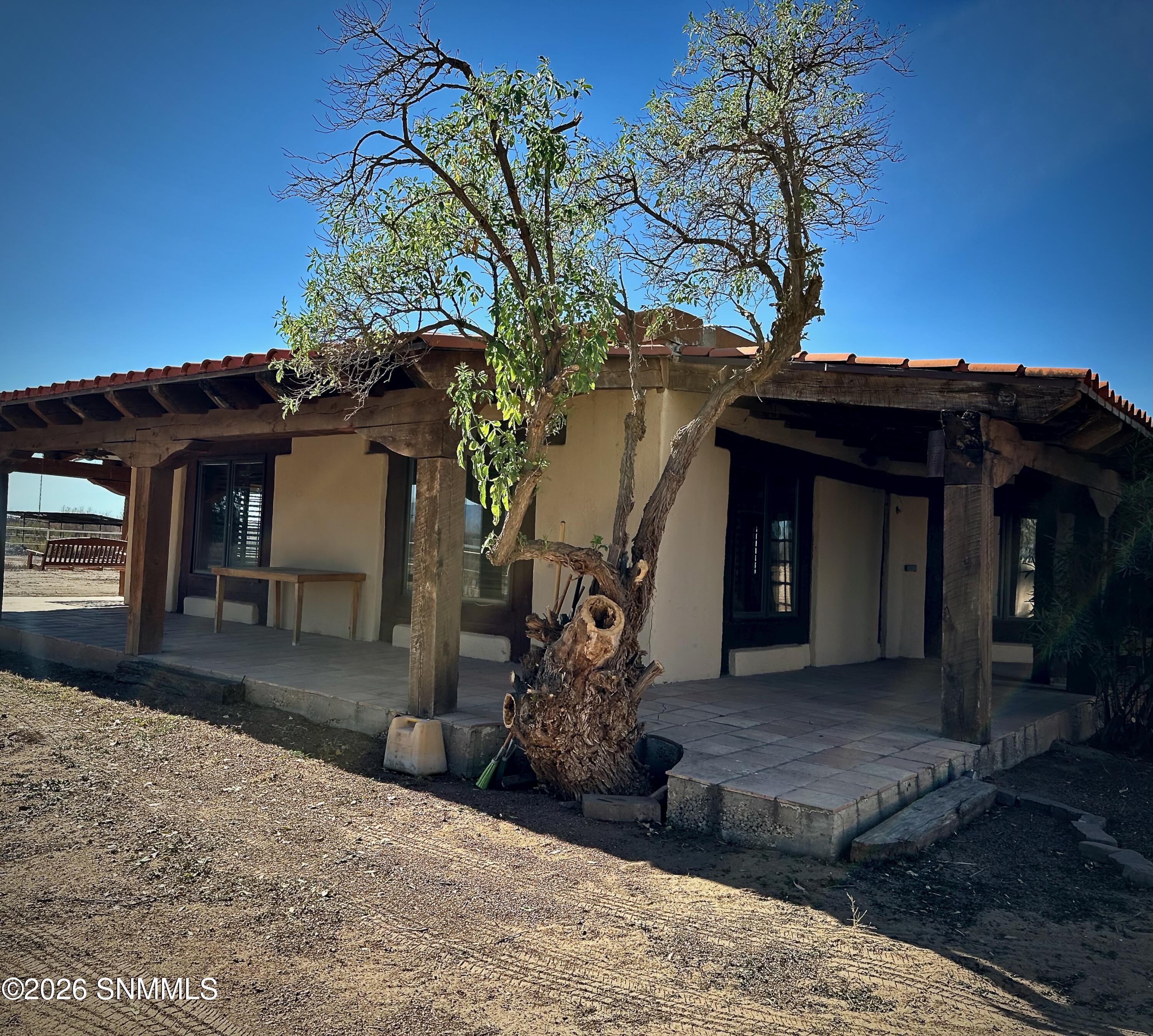 1095 Little Road Property Photo 25