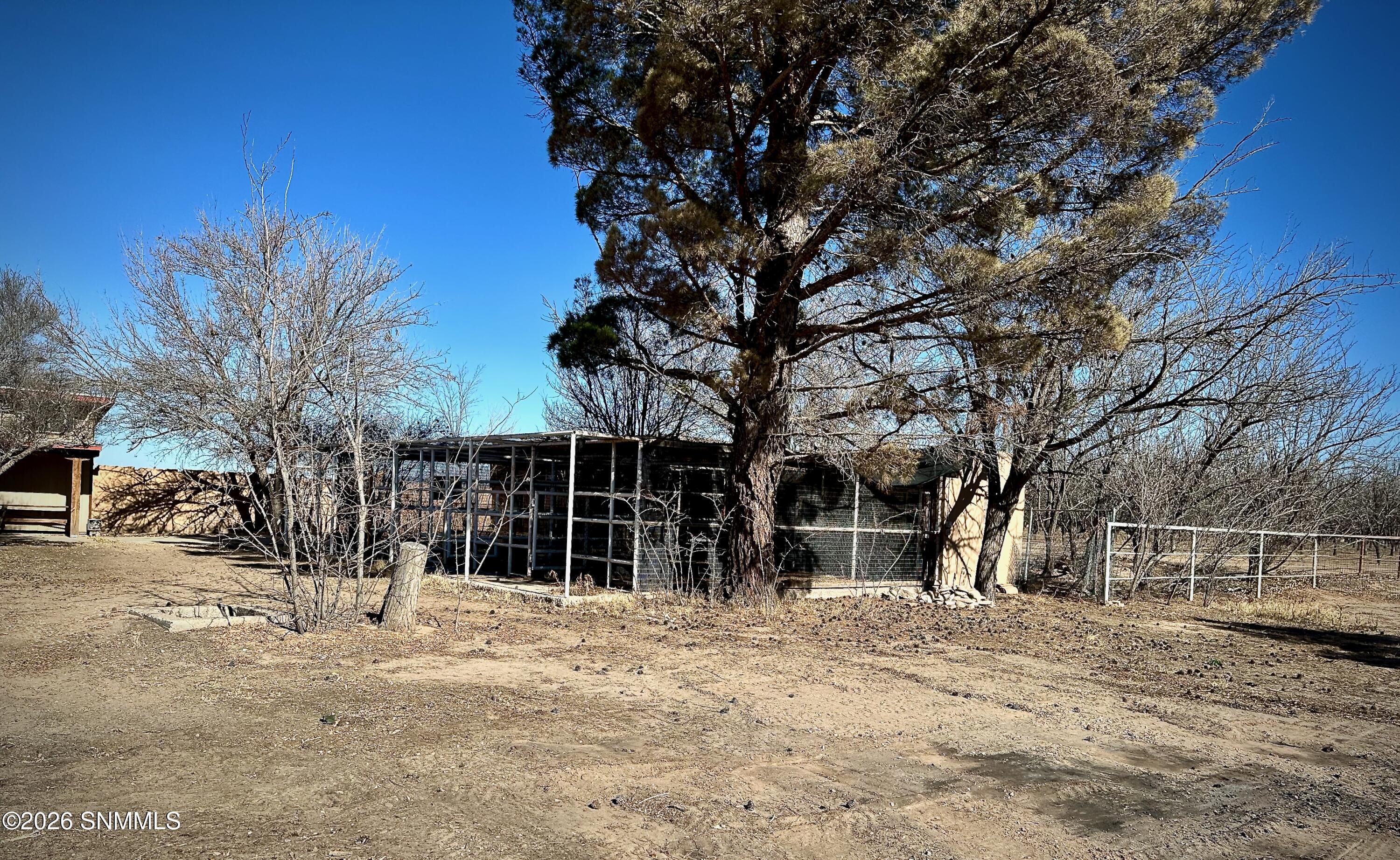 1095 Little Road Property Photo 28