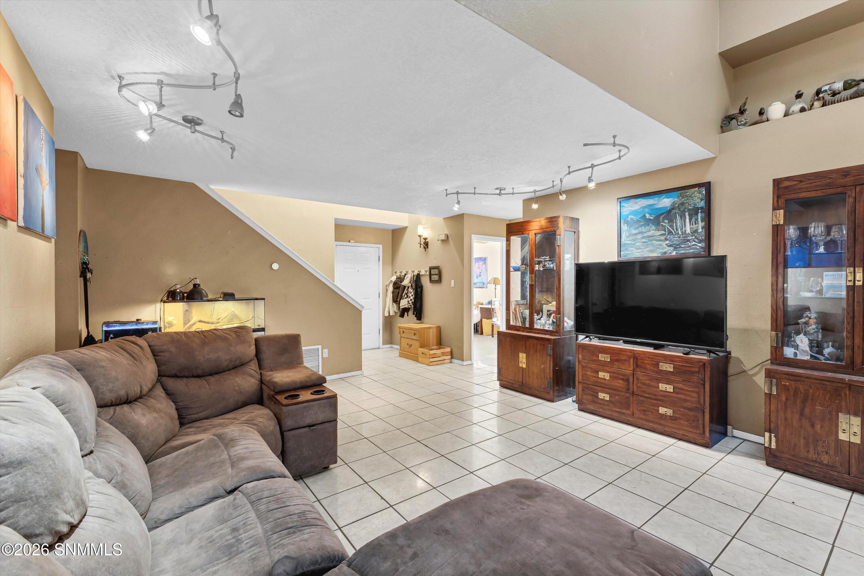 5008 Shadow Mountain Road Property Photo 14