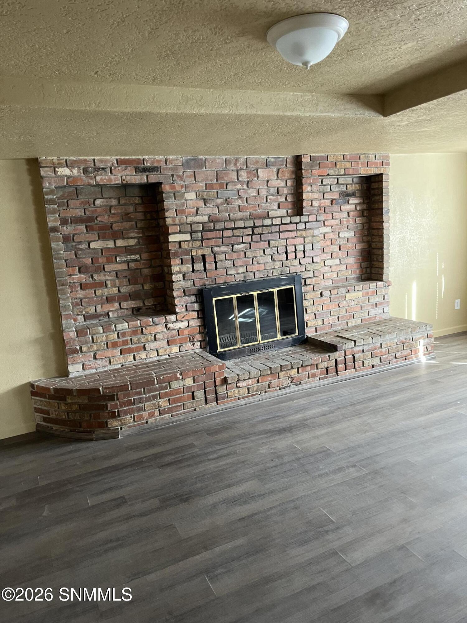 635 Hoagland Property Photo 3