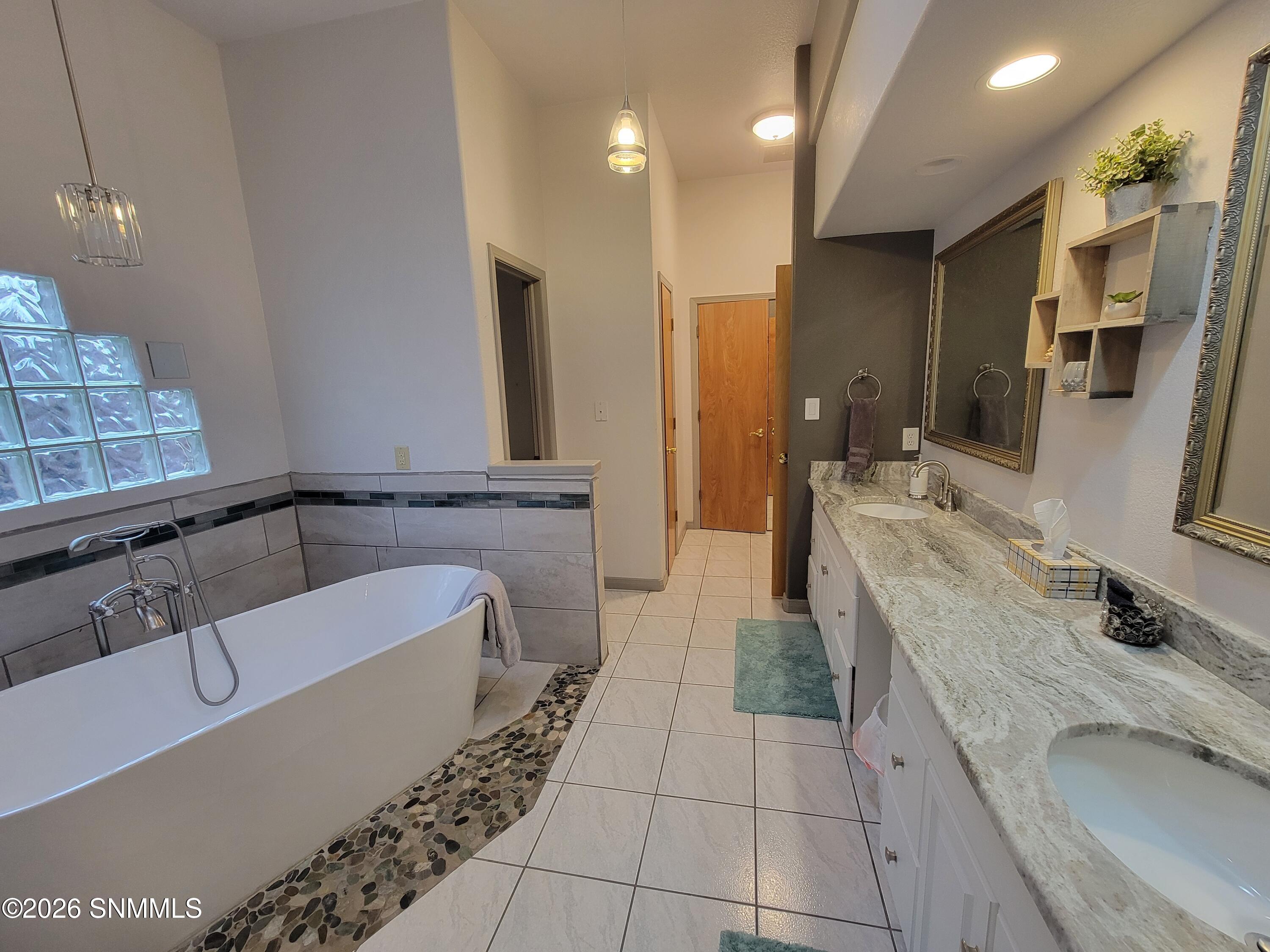 5450 Real Del Norte Property Photo 17