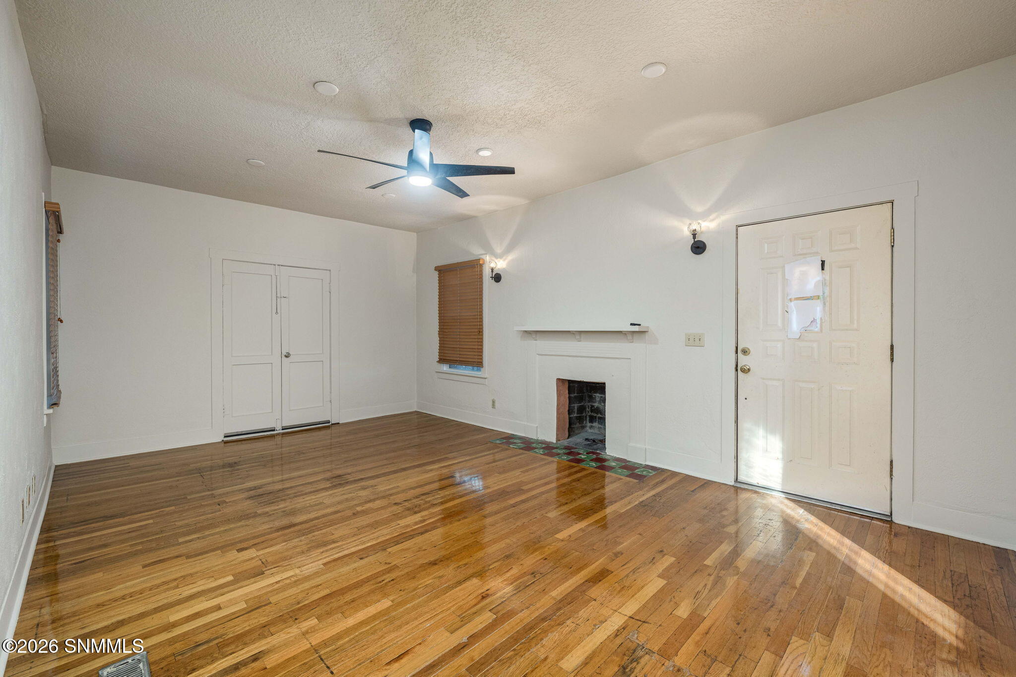 1143 N Main Street Property Photo 5