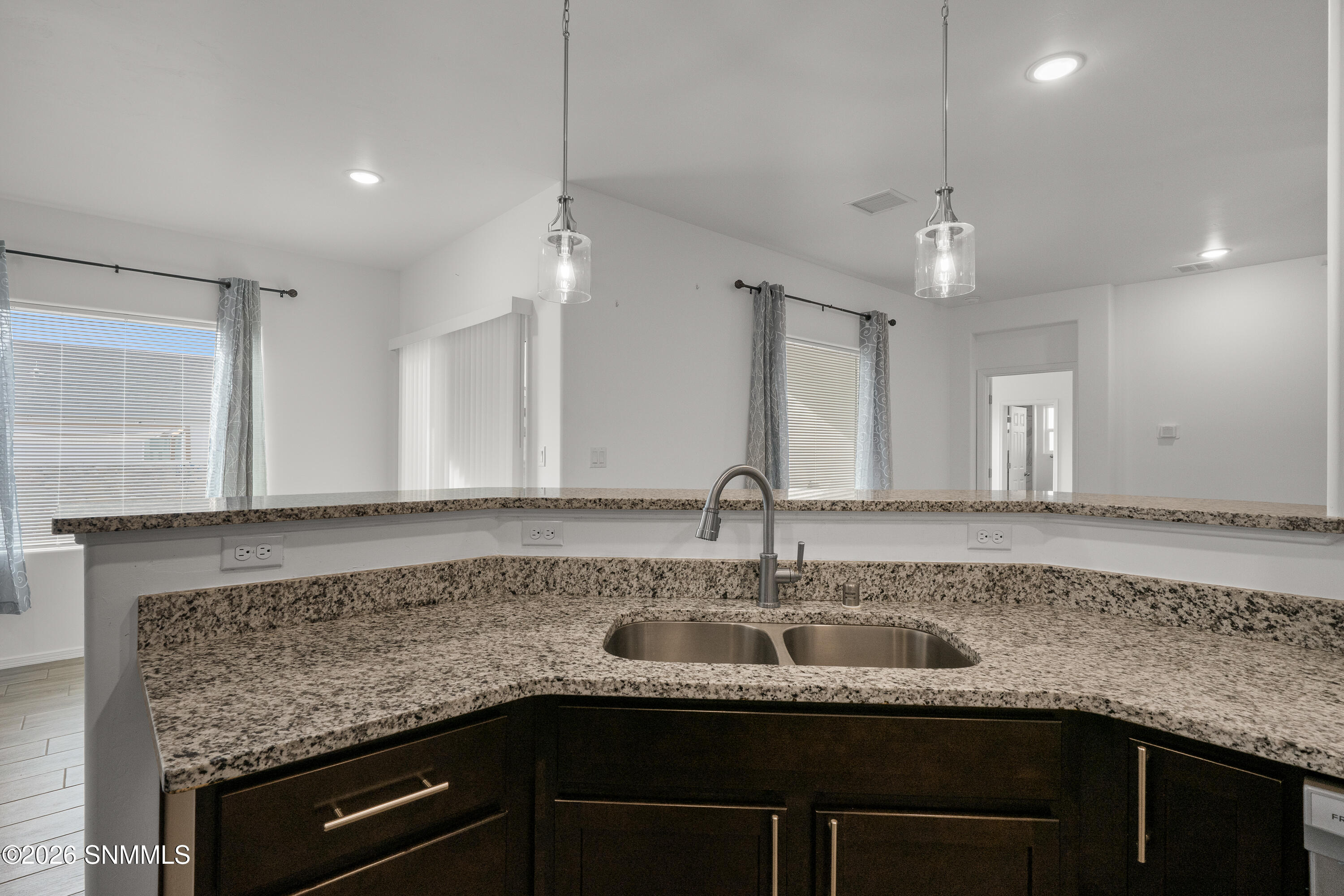 6119 Montgomery Road Property Photo 8