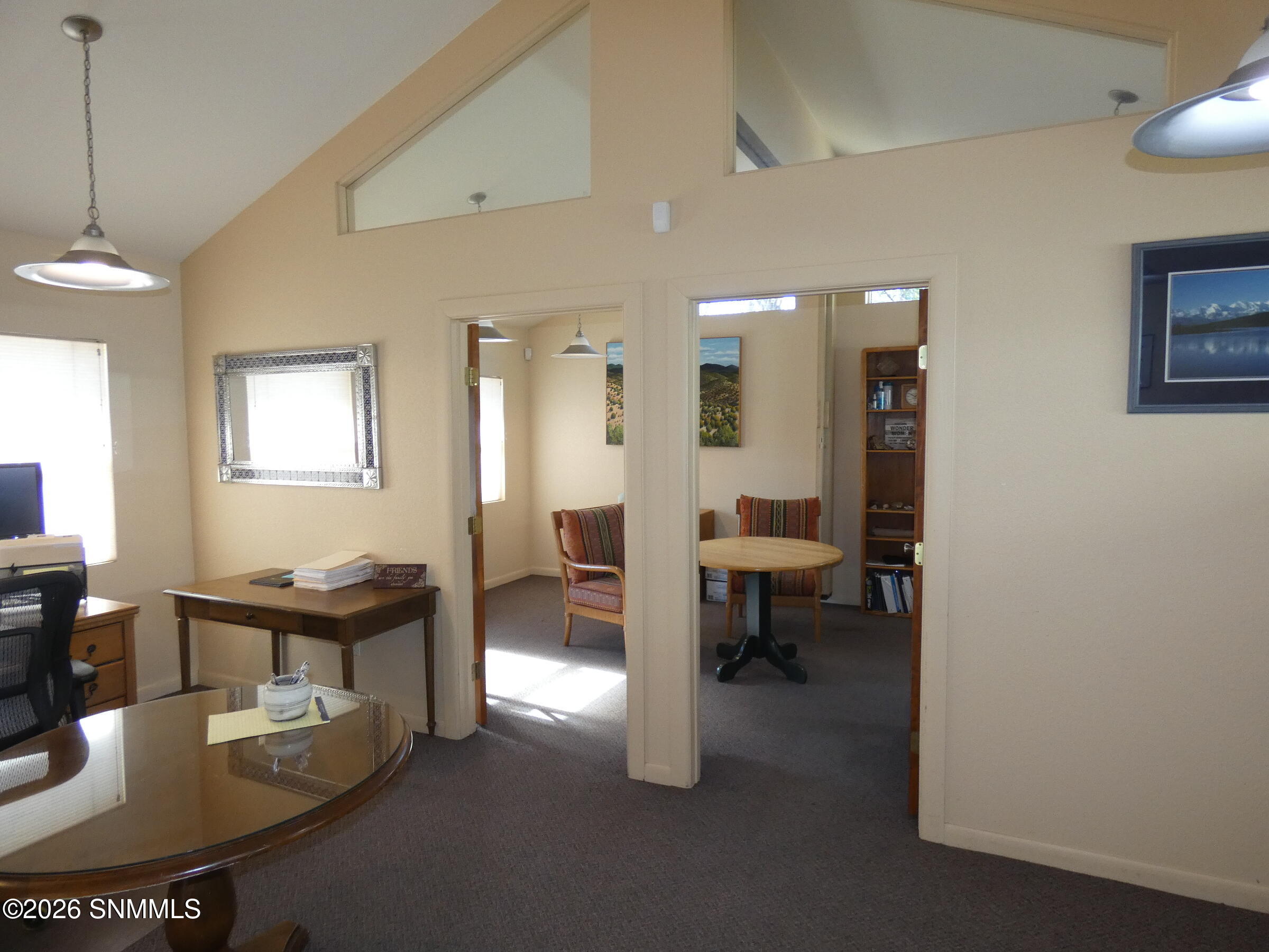 607 N Hudson Street Property Photo 11