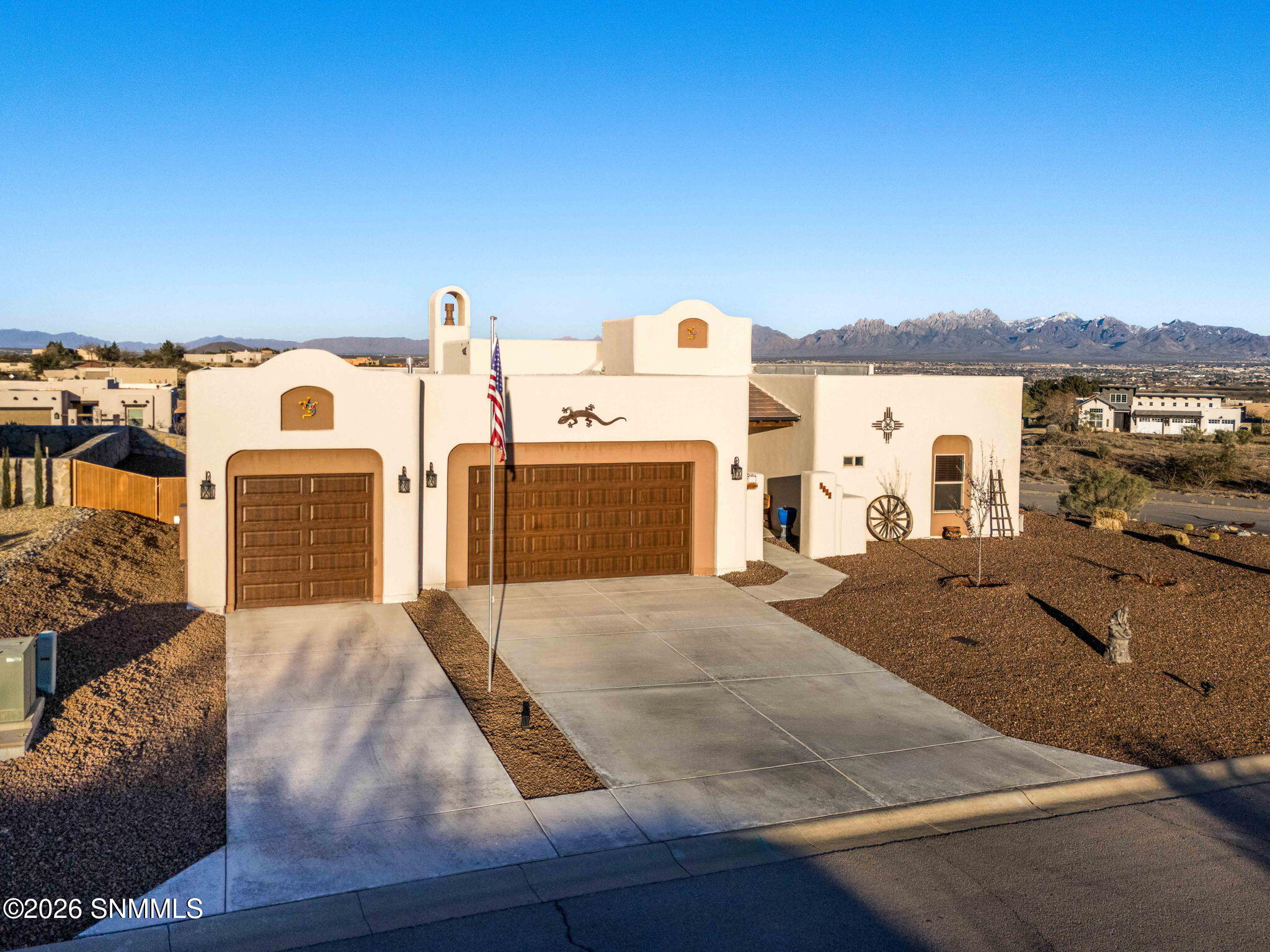 1622 Calle De Valezquez Property Photo 1