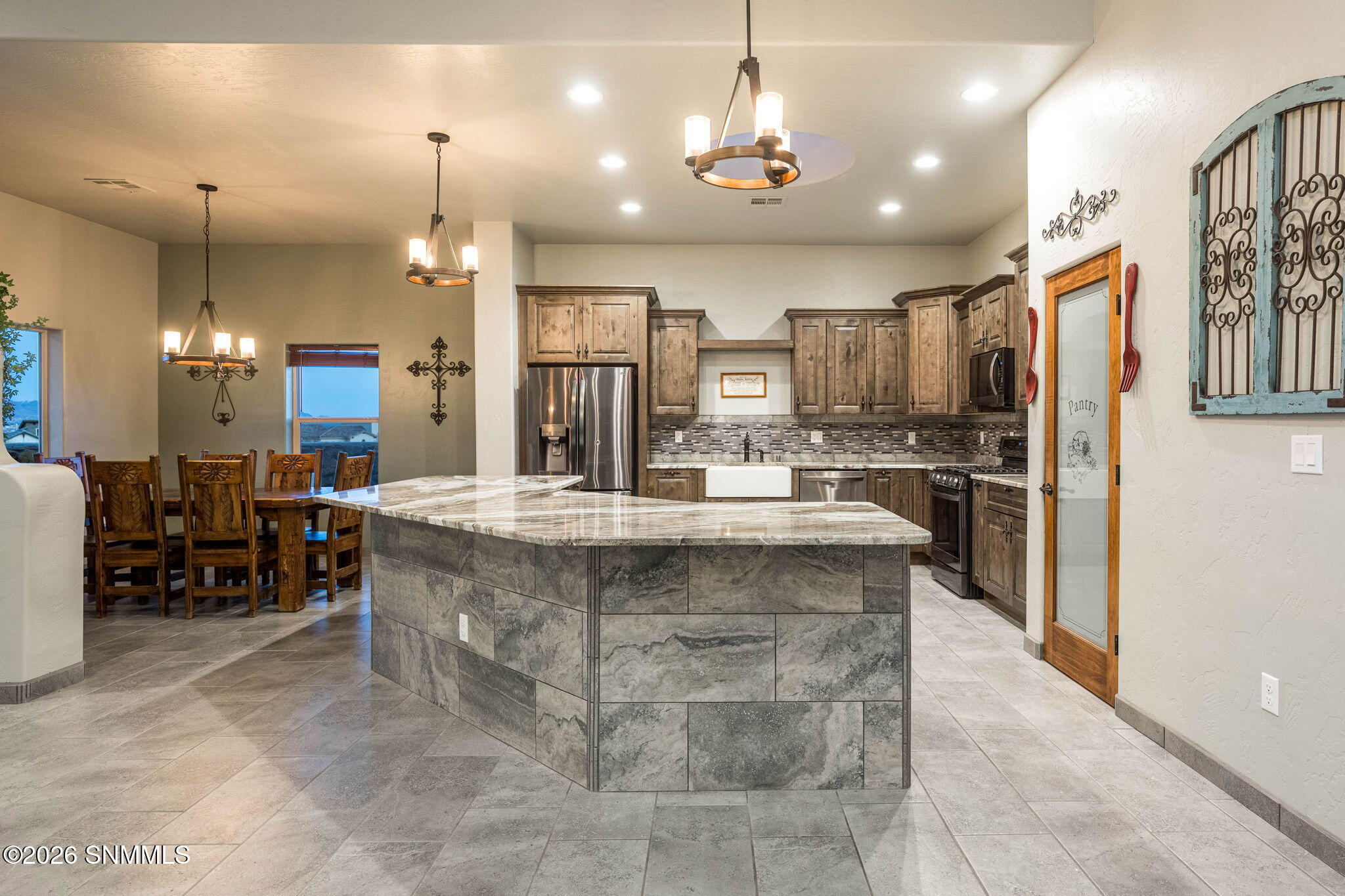 1622 Calle De Valezquez Property Photo 15