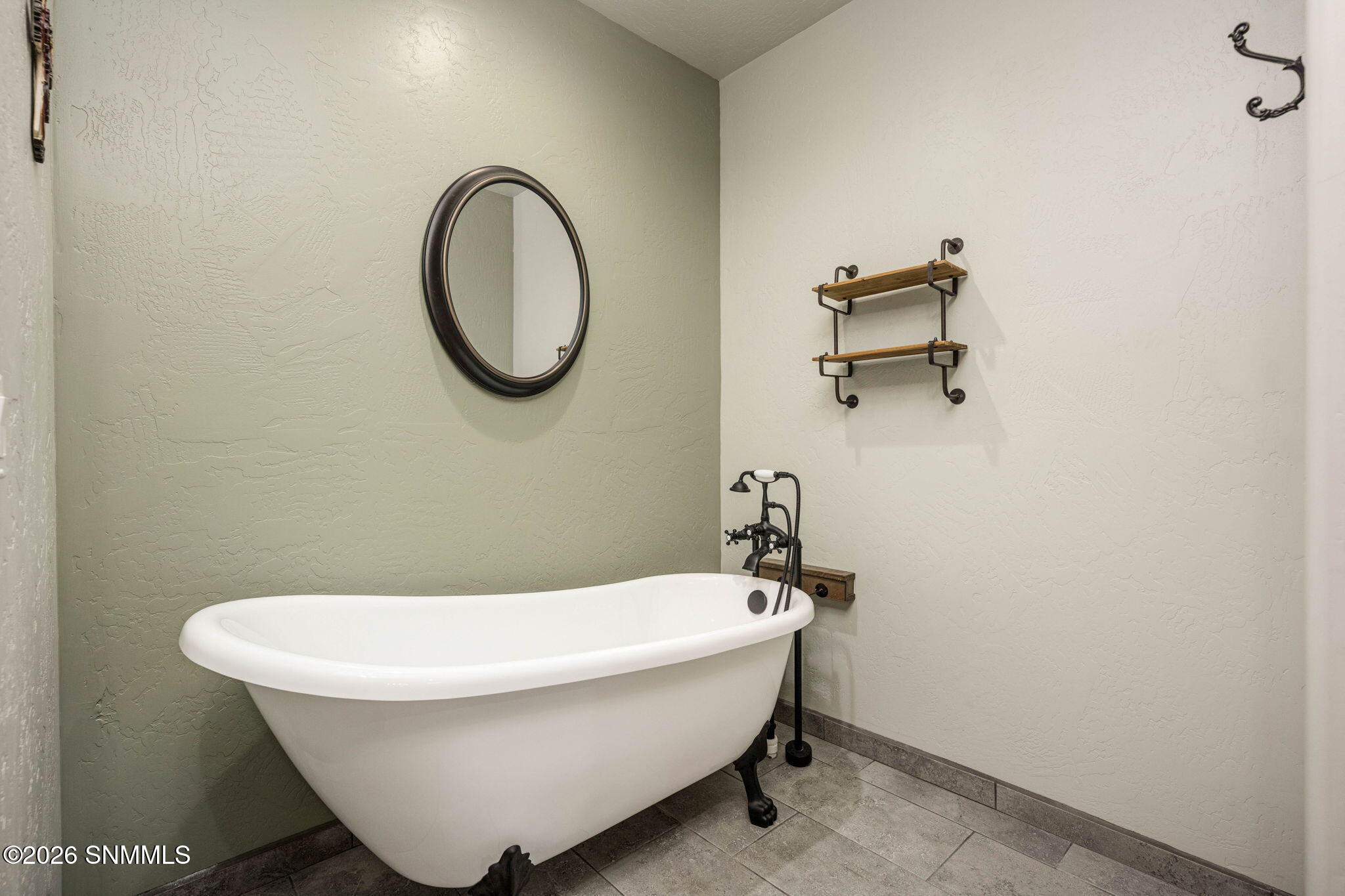 1622 Calle De Valezquez Property Photo 34