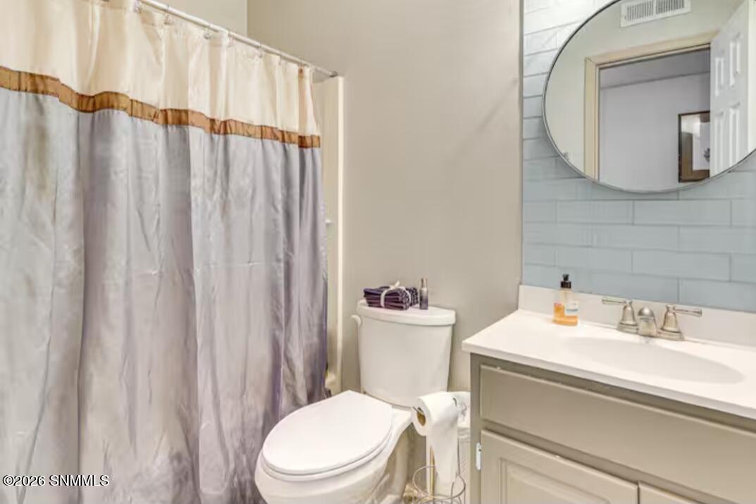 1886 Webster Avenue Property Photo 16