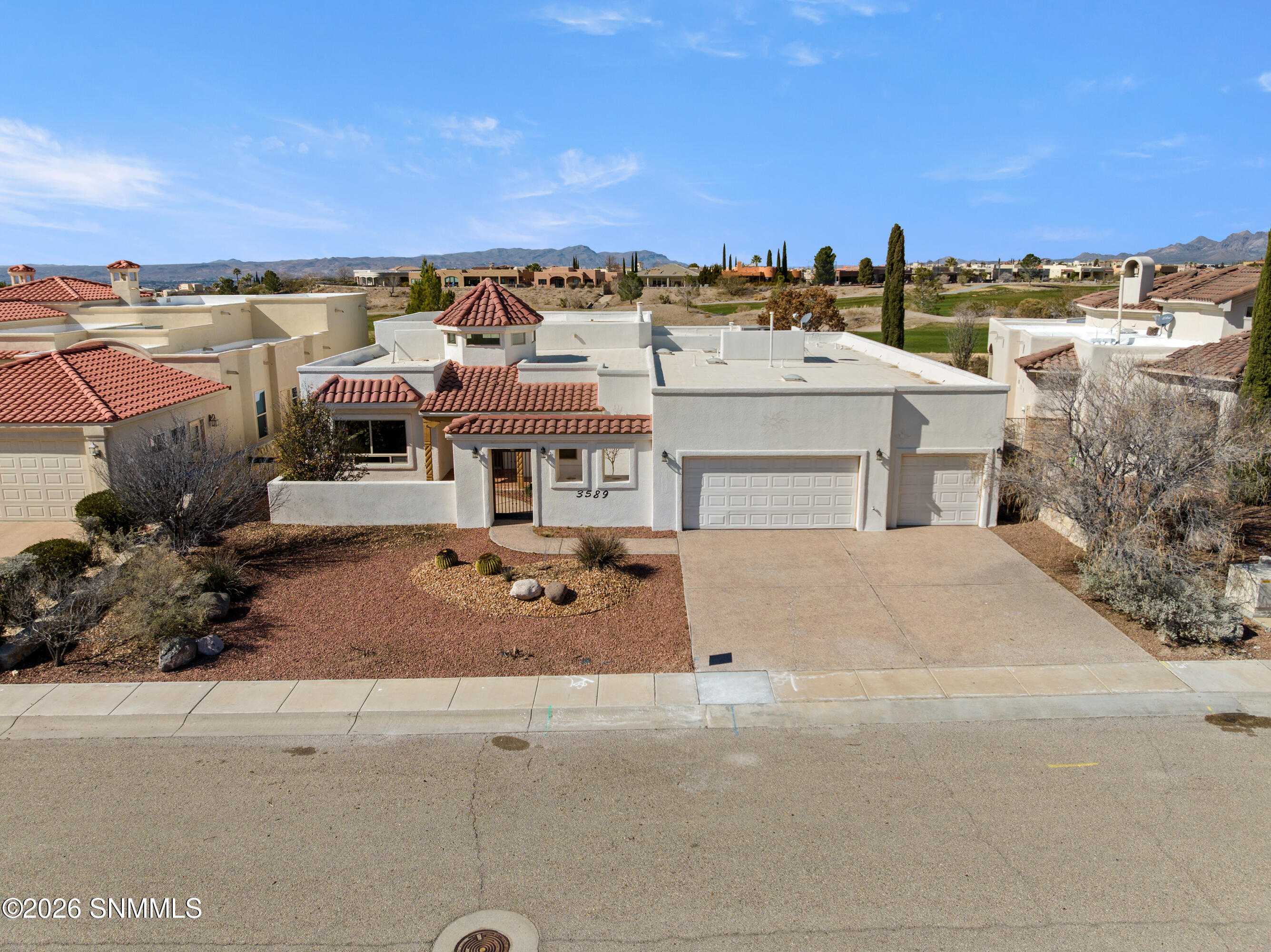 3589 Cave Creek Property Photo 2