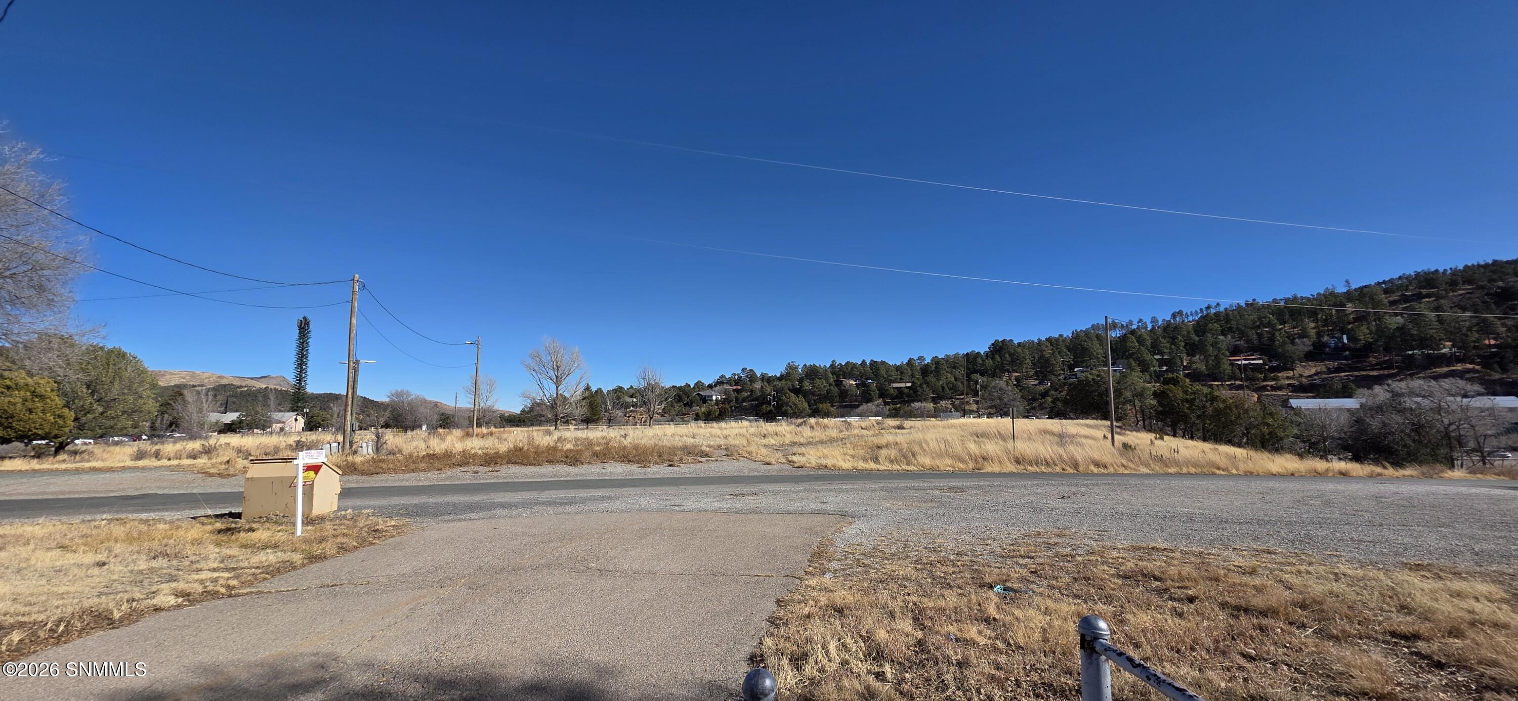 107 El Paso Road Property Photo 8