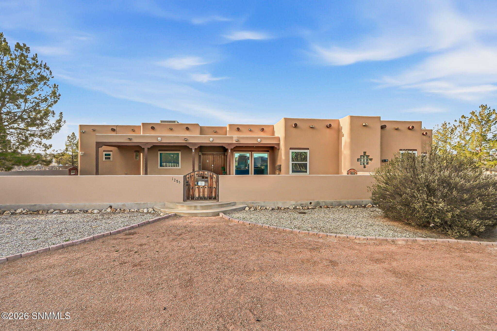 1285 Apple Tree Lane Property Photo 3