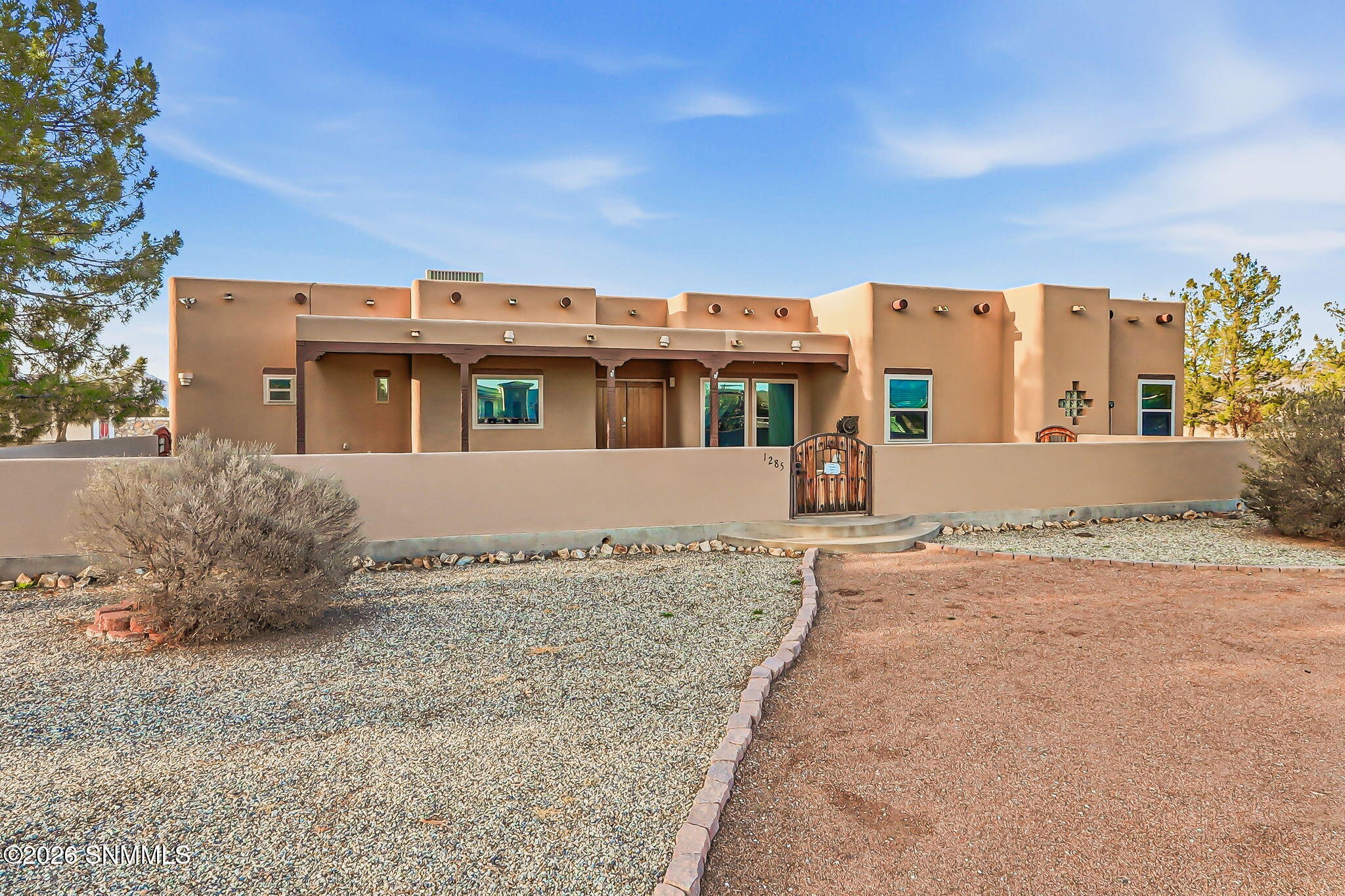1285 Apple Tree Lane Property Photo 4