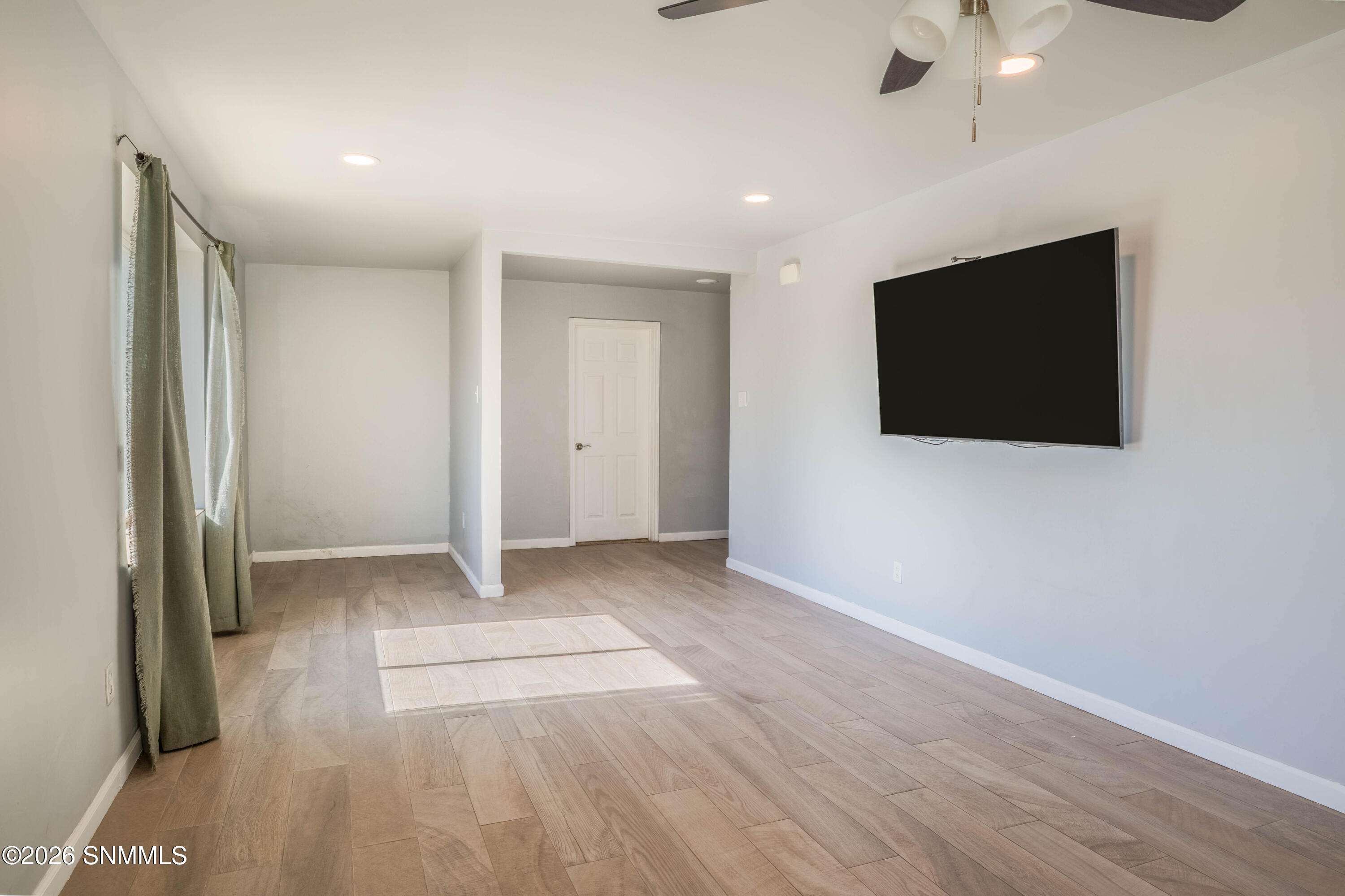 1035 E Mulberry Avenue Property Photo 14