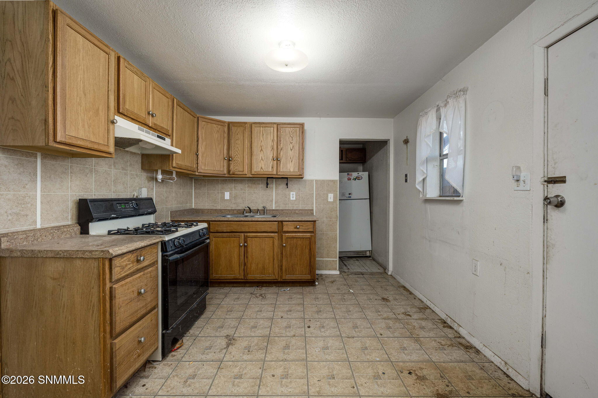 990 Brownlee Avenue Property Photo 8
