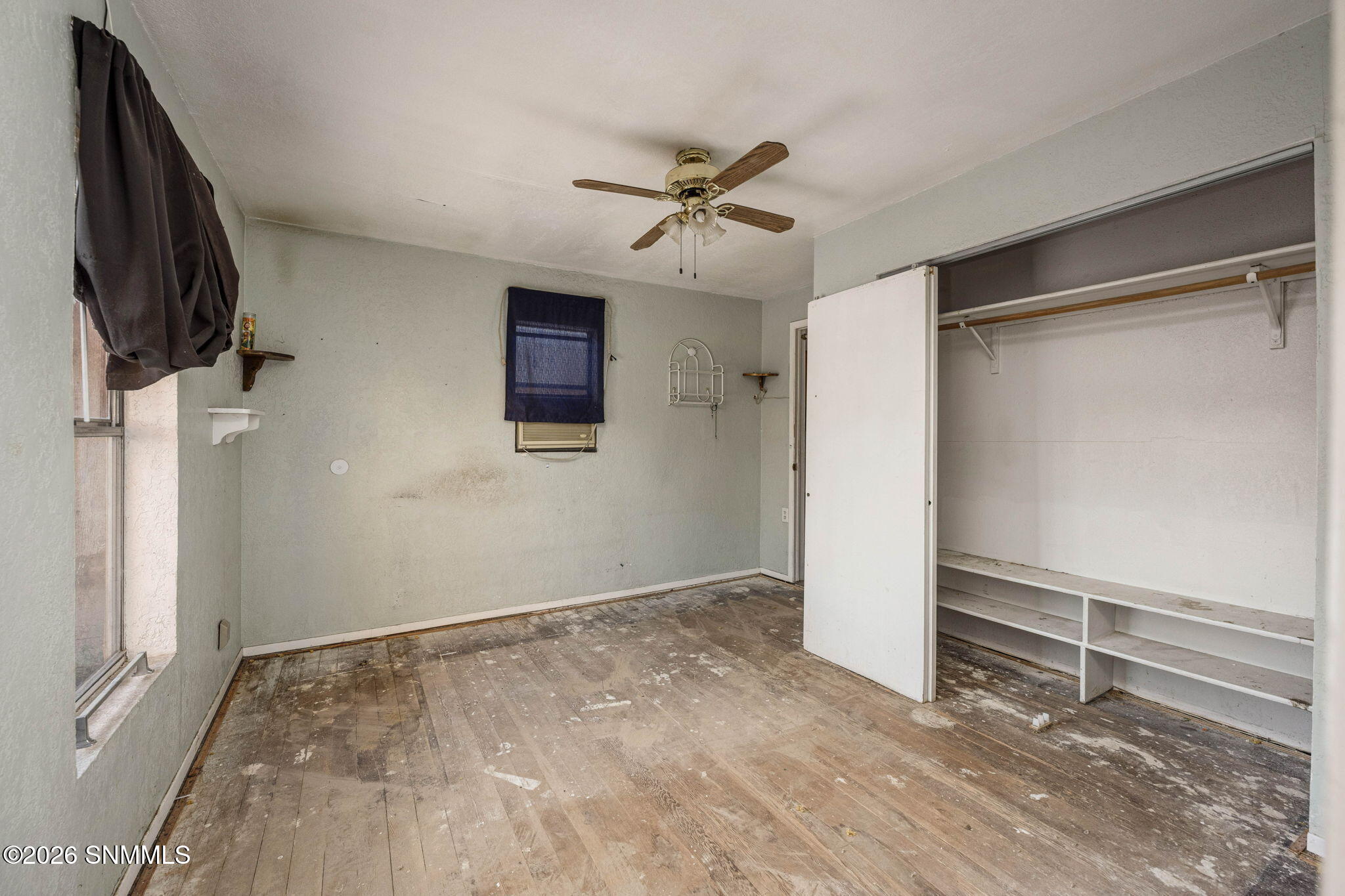 990 Brownlee Avenue Property Photo 15