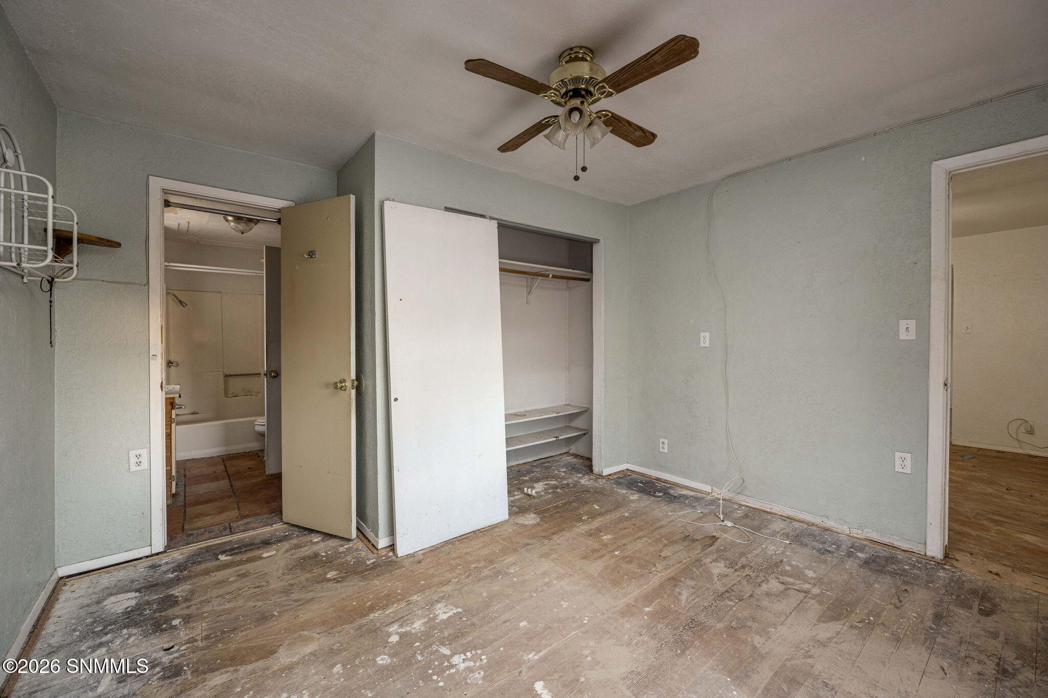 990 Brownlee Avenue Property Photo 16