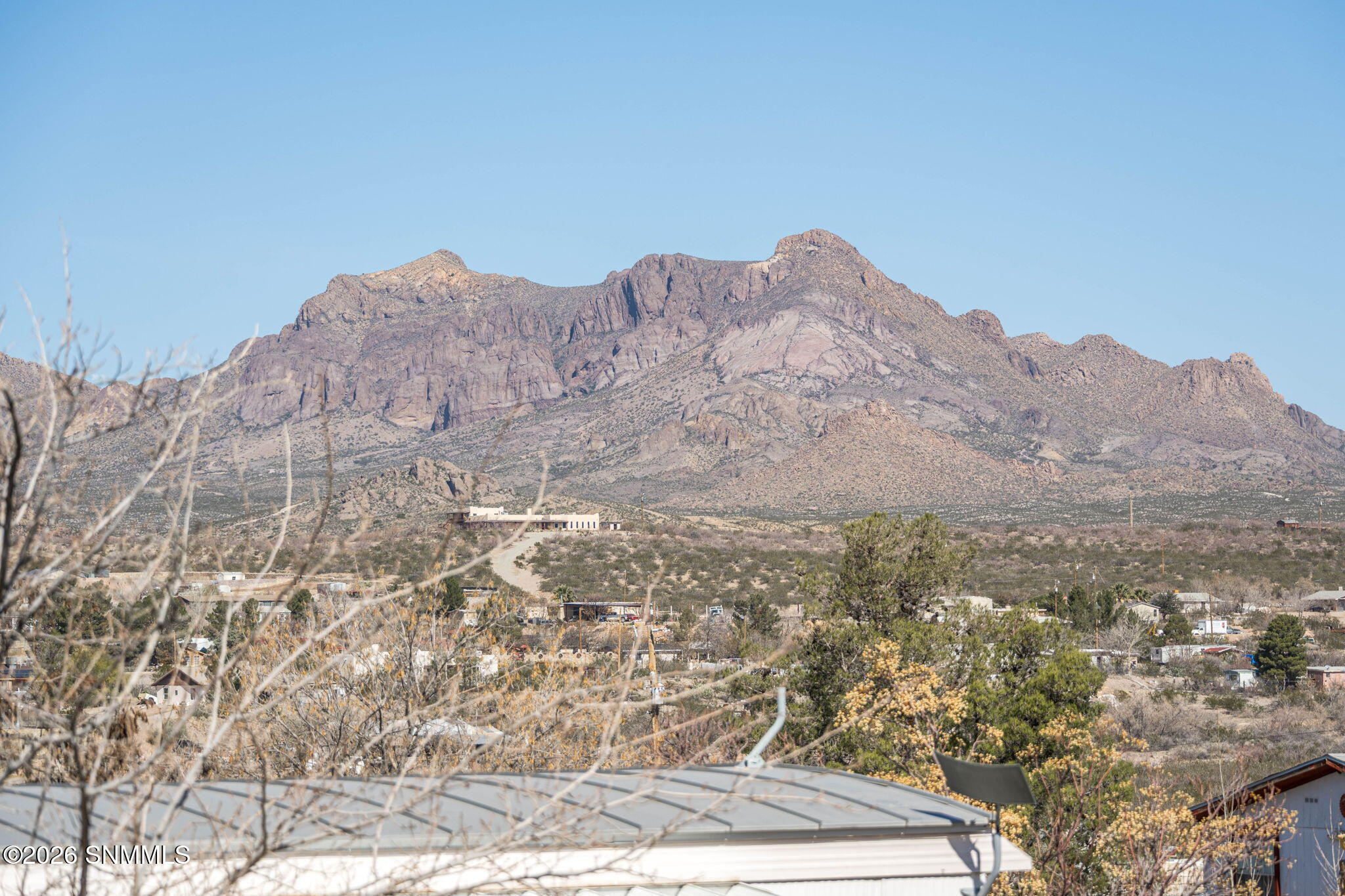 5267 Navajo Trail Property Photo 4