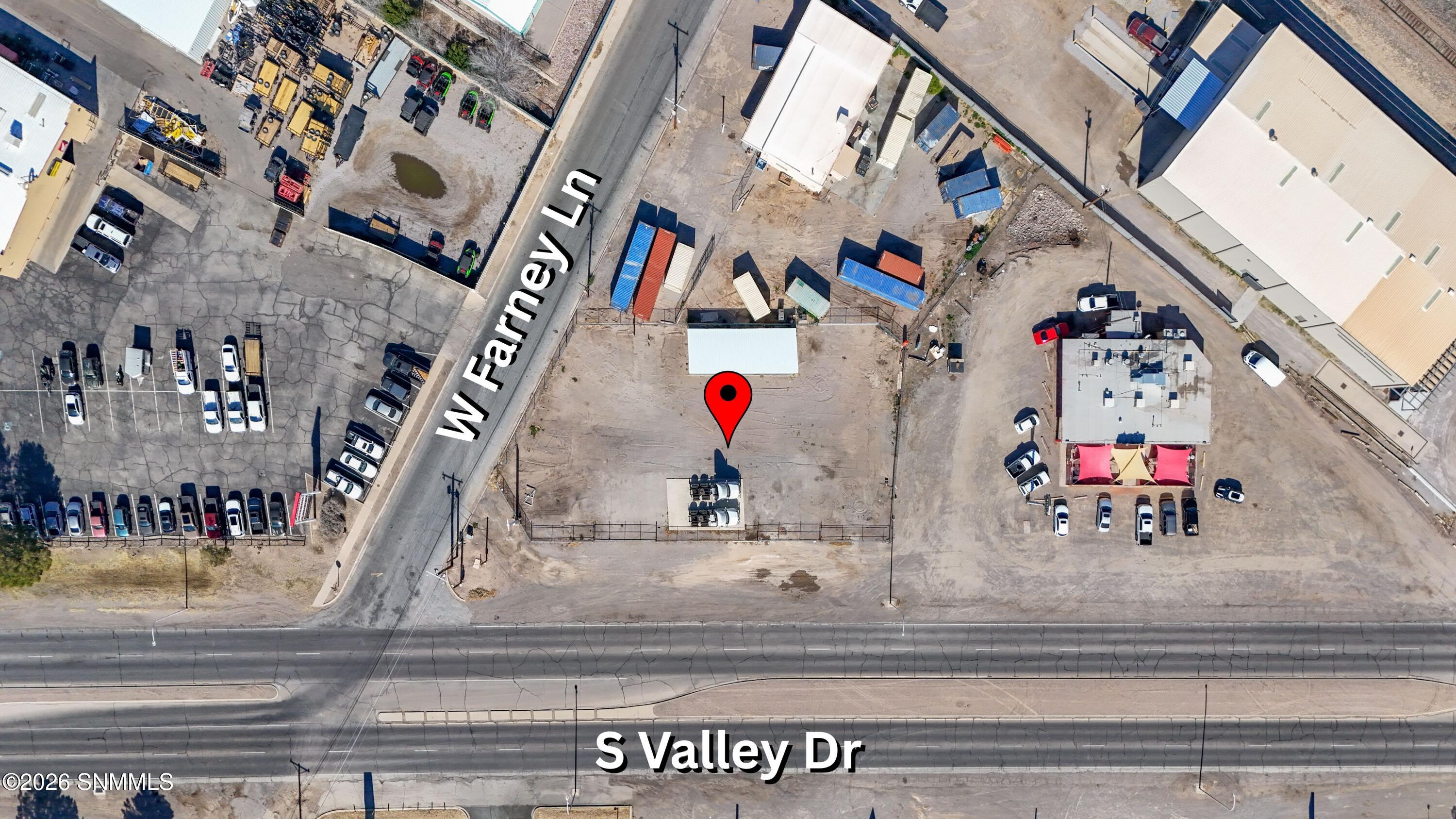 2205 S Valley Drive Property Photo 16