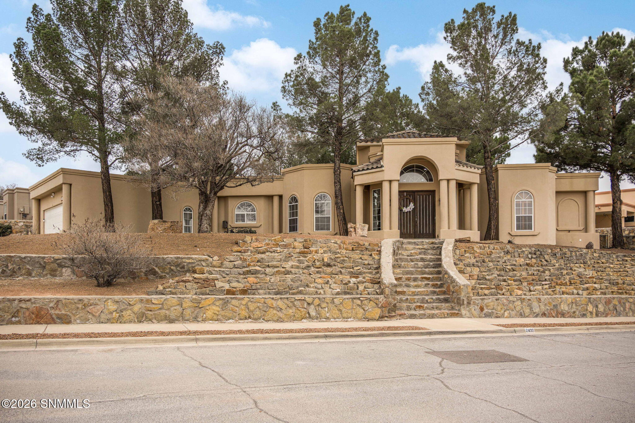 2712 Lookout Ridge Drive Property Photo 1