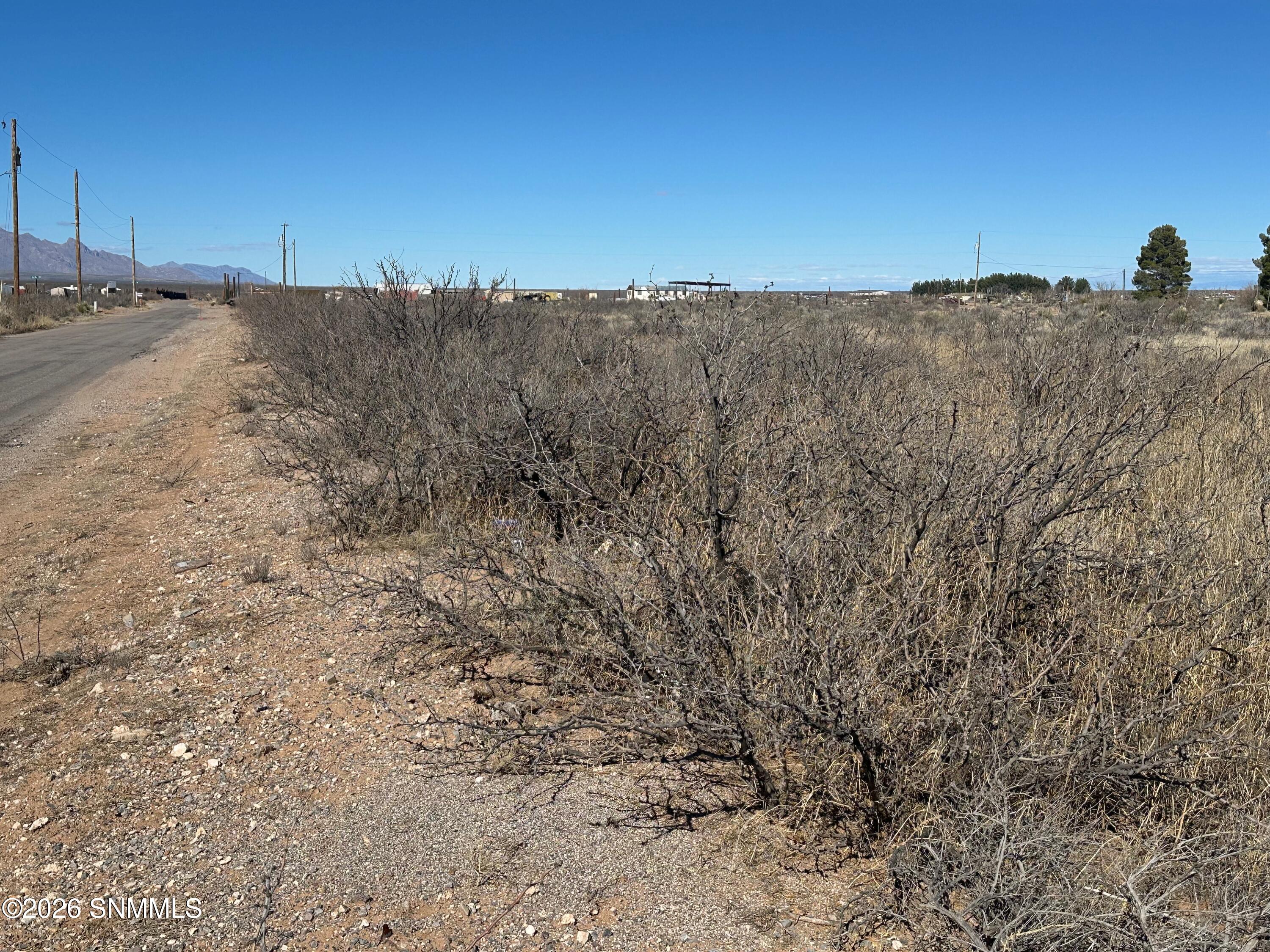 1052 Shiprock Road Property Photo 4