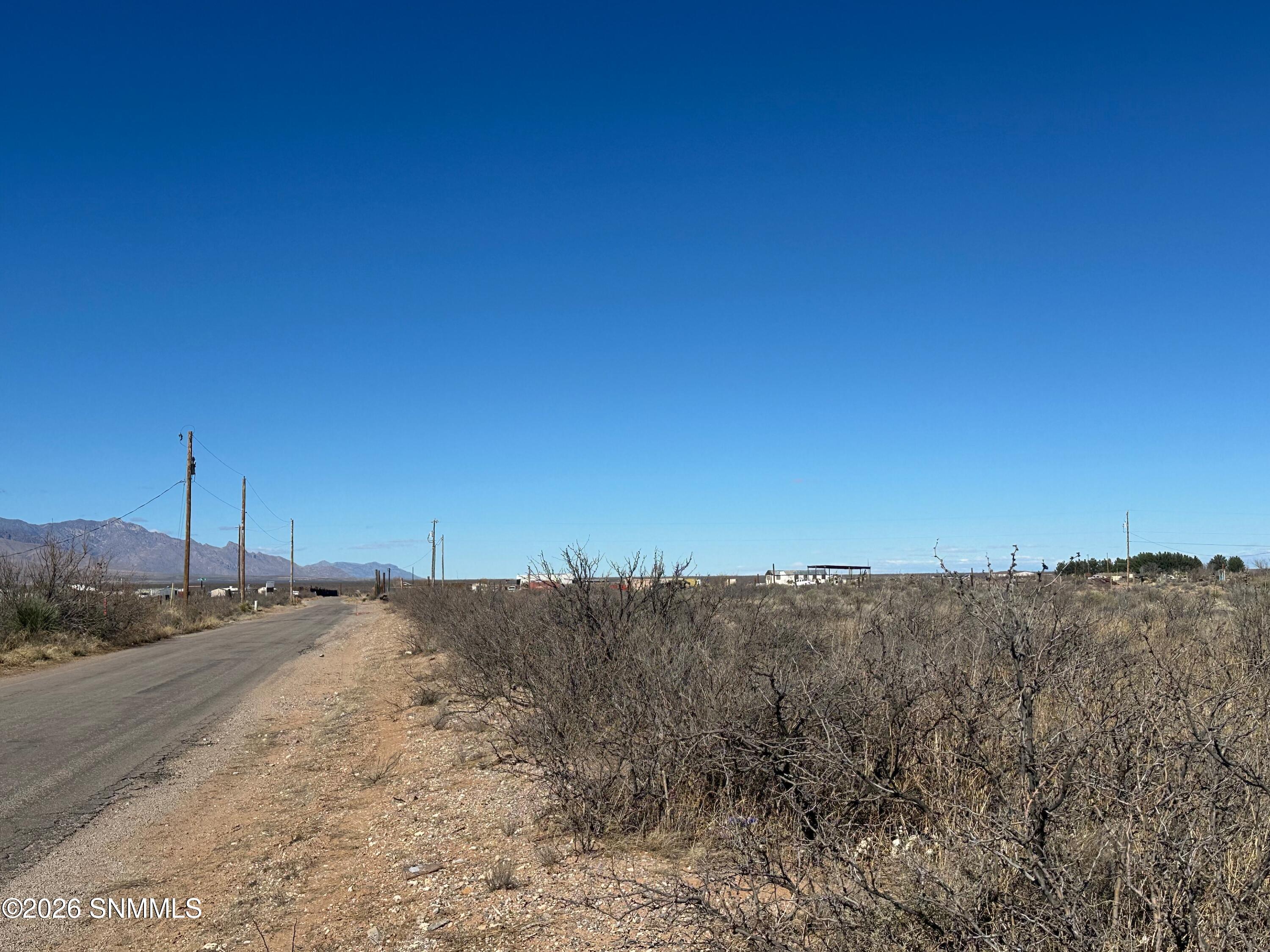 1052 Shiprock Road Property Photo 5