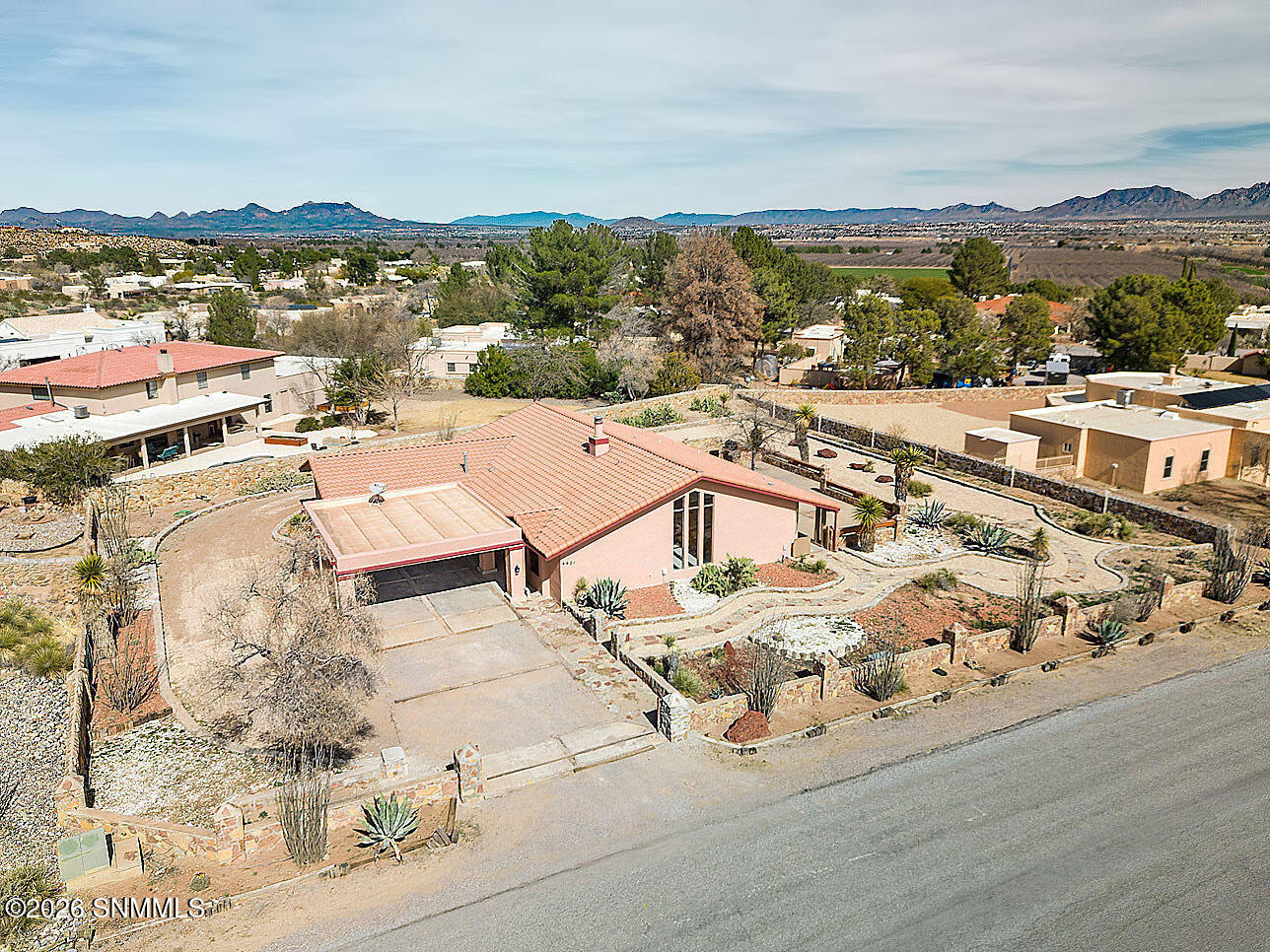 6621 Vista Hermosa Property Photo 1