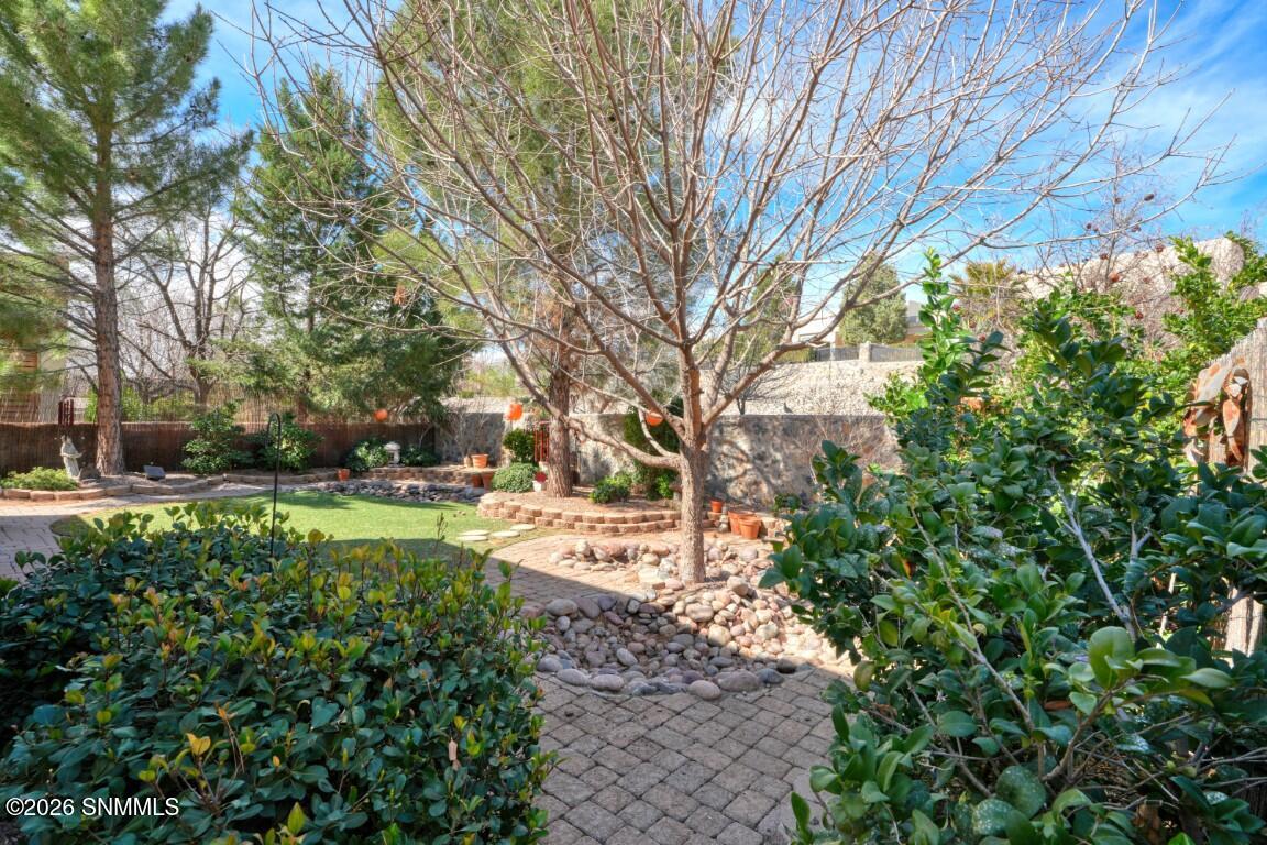 1695 Boulders Drive Property Photo 8
