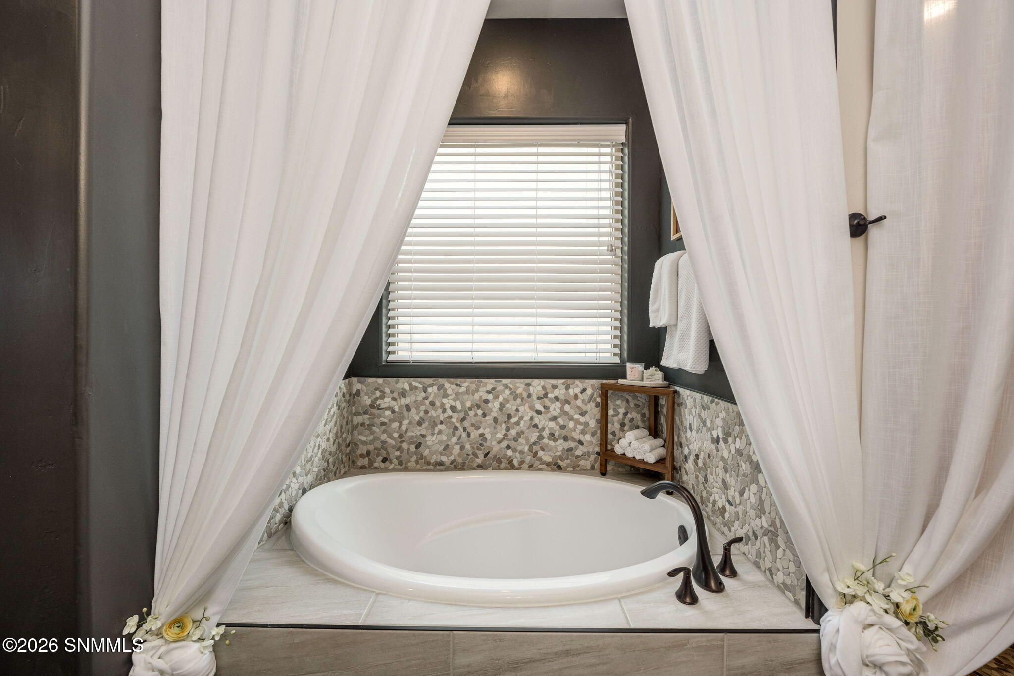 6229 Bayberry Road Property Photo 4
