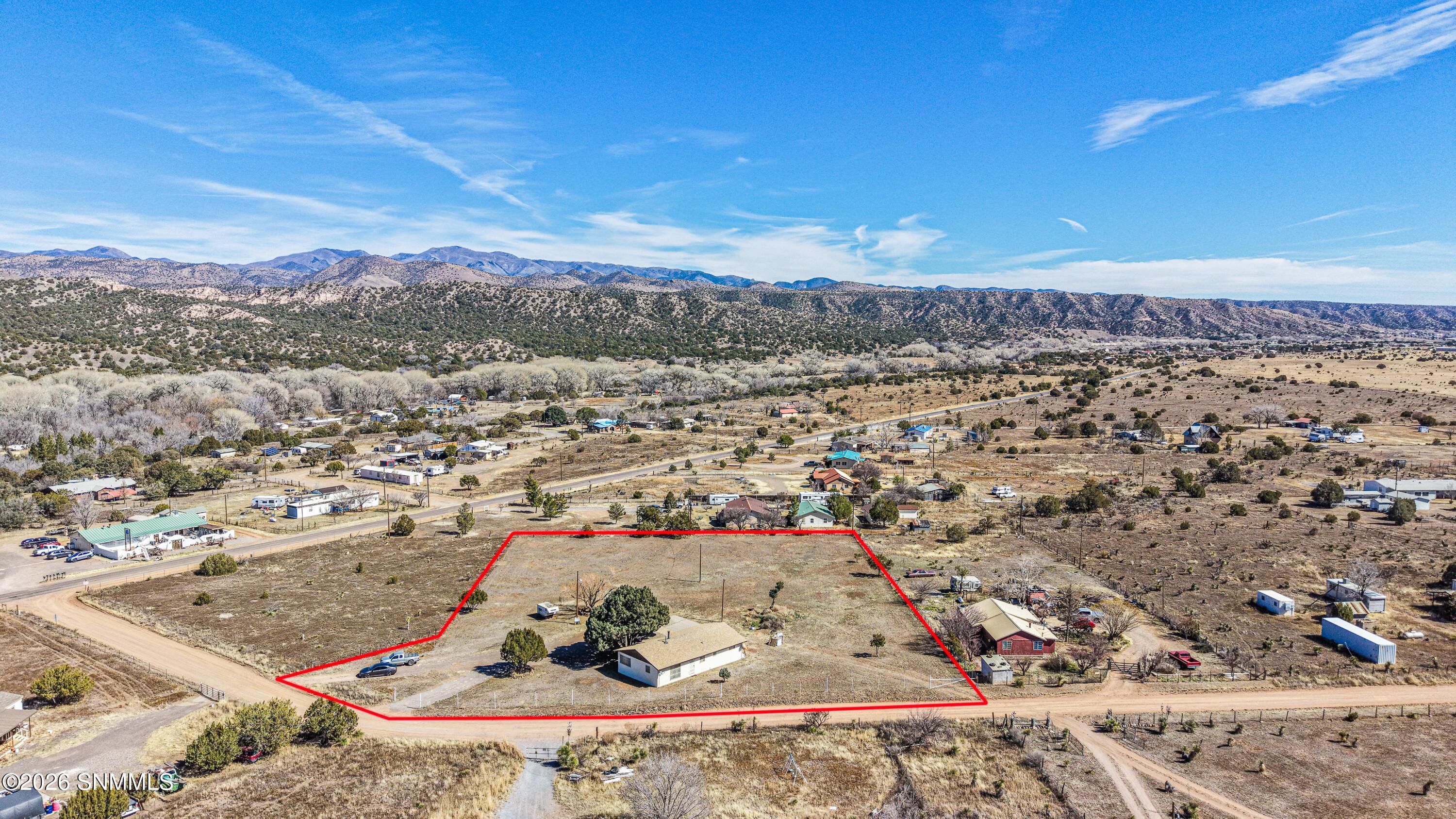 27 Mimbres Yucca Drive Property Photo 3