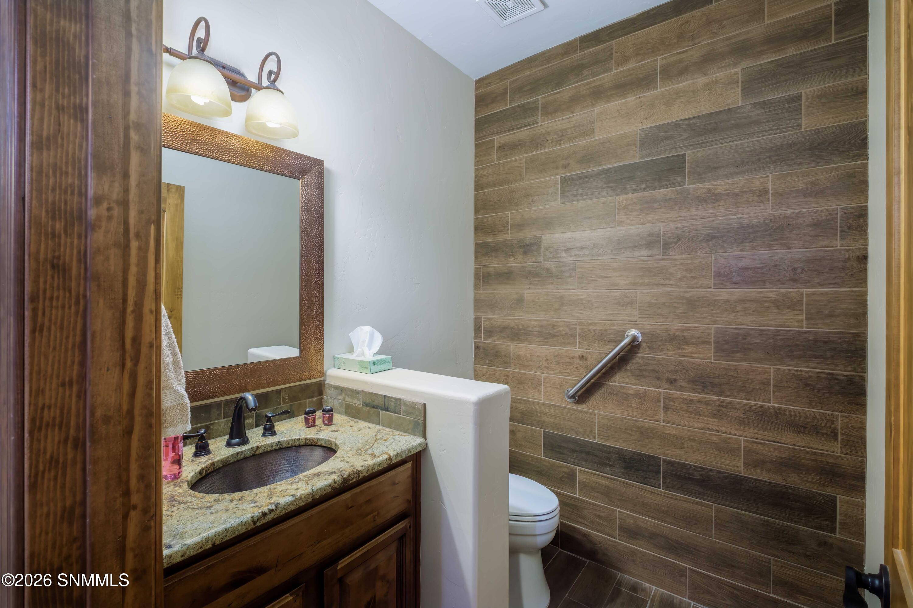 3703 Santa Cecilia Avenue Property Photo 17