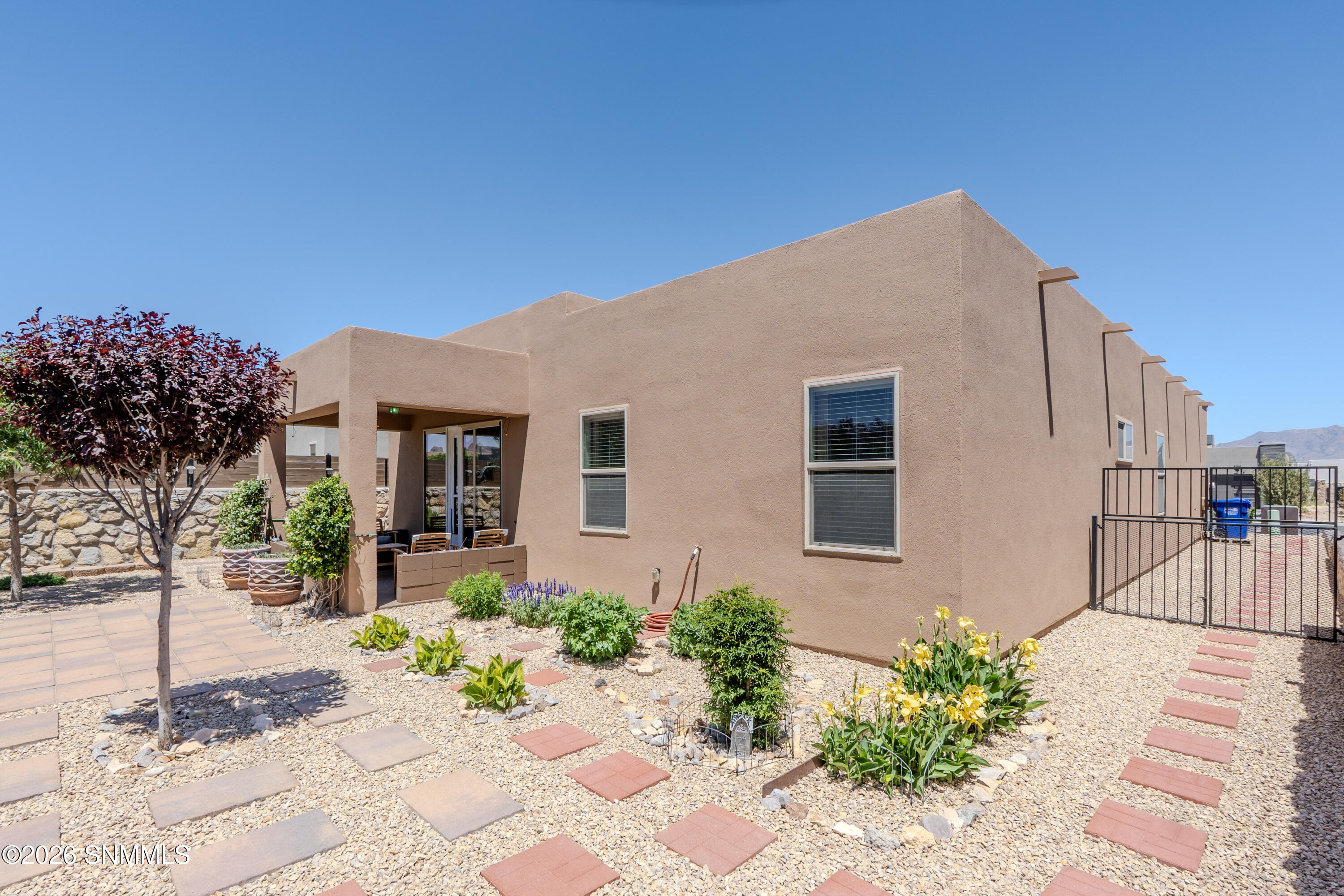 6125 Full Bloom Street Property Photo 6