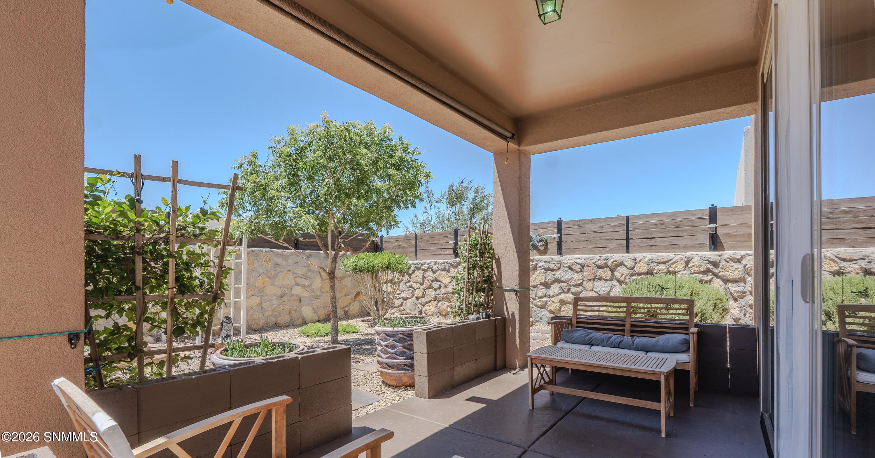 6125 Full Bloom Street Property Photo 7