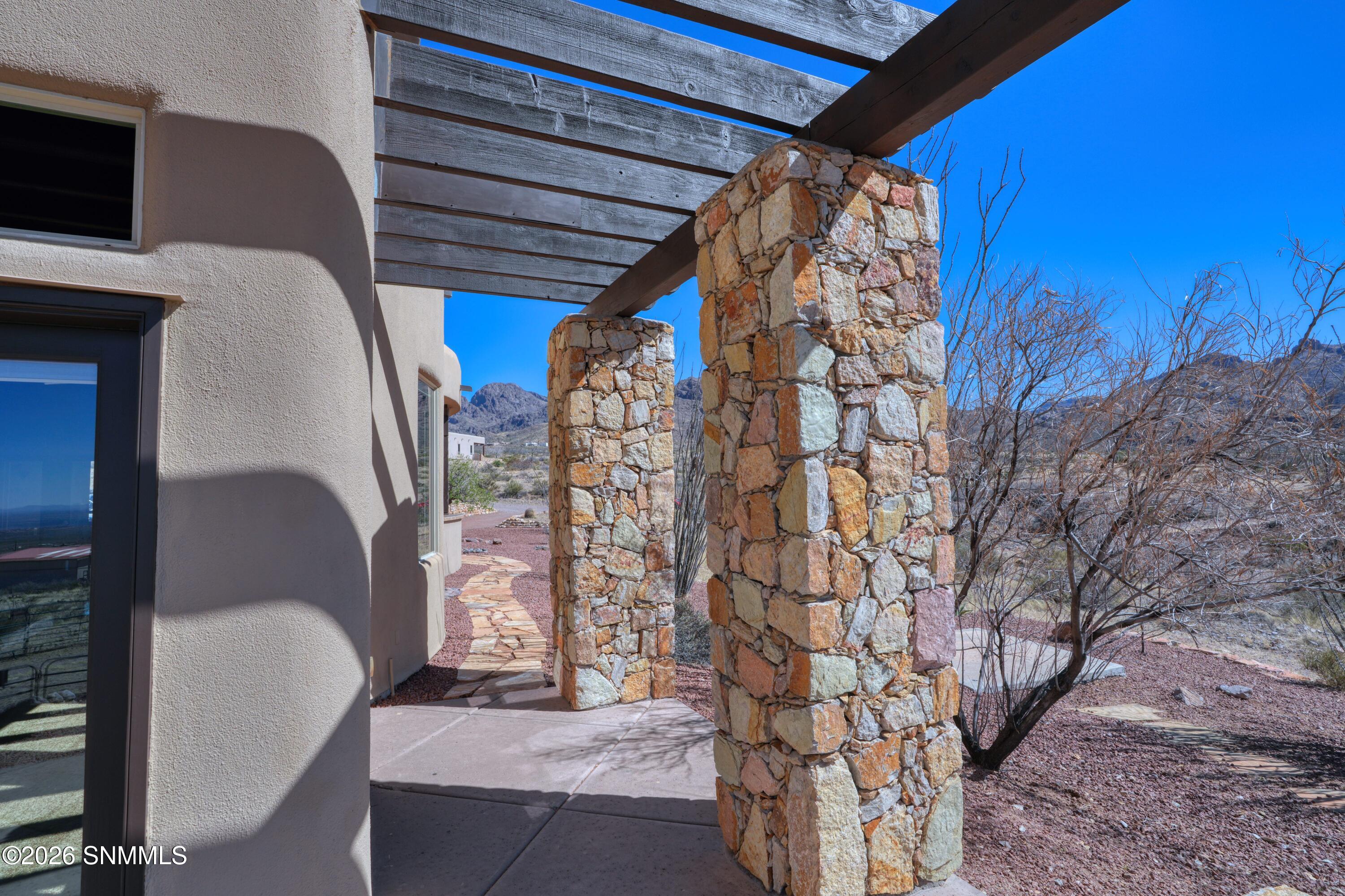 5098 Ventana View Road Property Photo 7