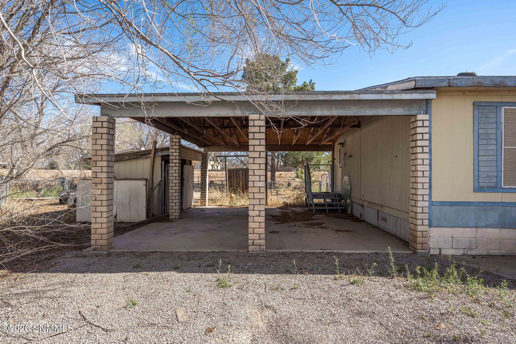 4740 Country Place Property Photo 3