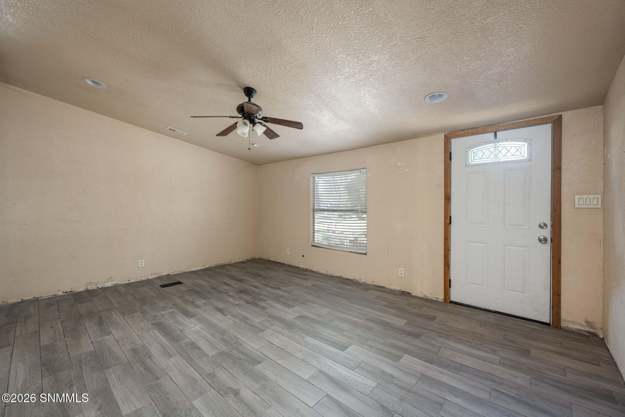 4740 Country Place Property Photo 6
