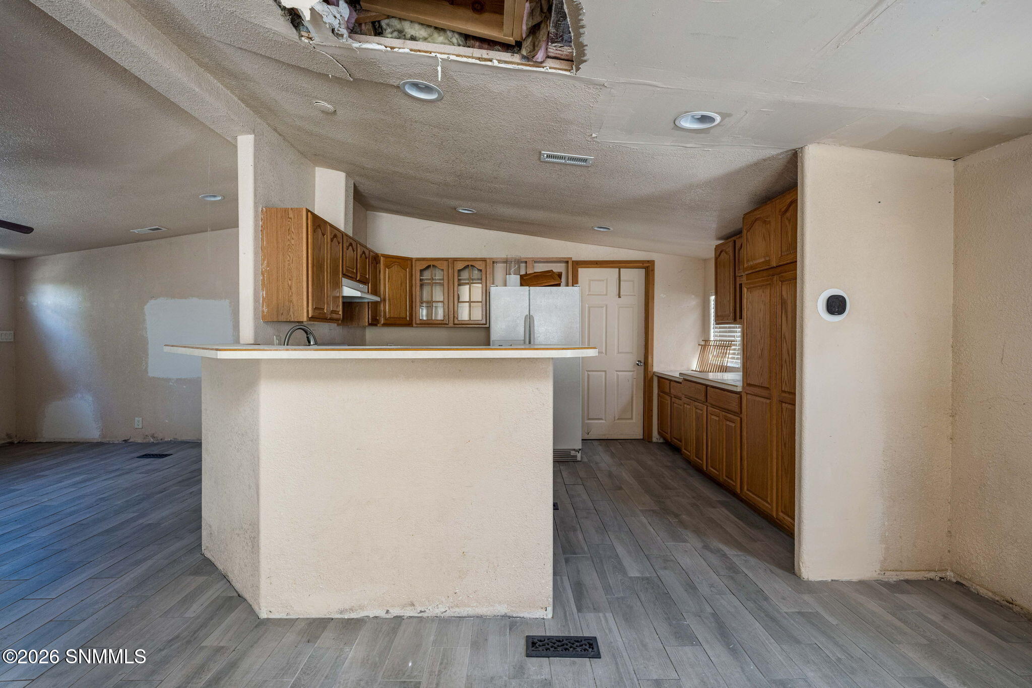 4740 Country Place Property Photo 8