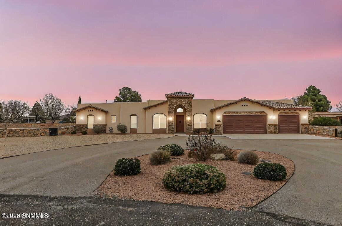 1125 Cactus Wren Court Property Photo 1