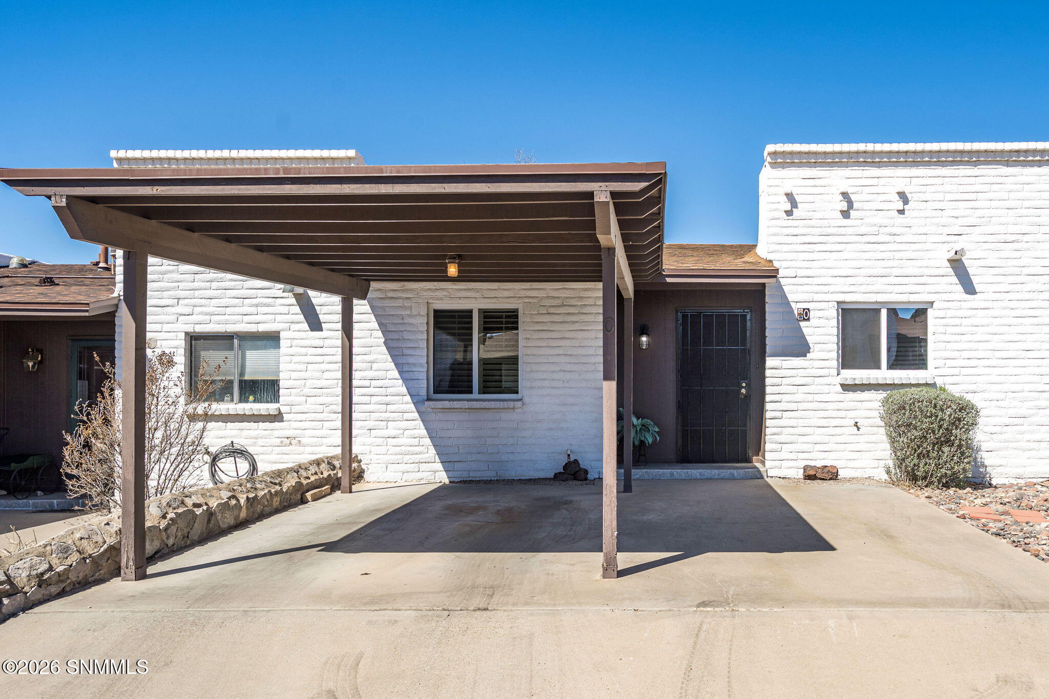 1605 S Telshor Boulevard O Property Photo 1