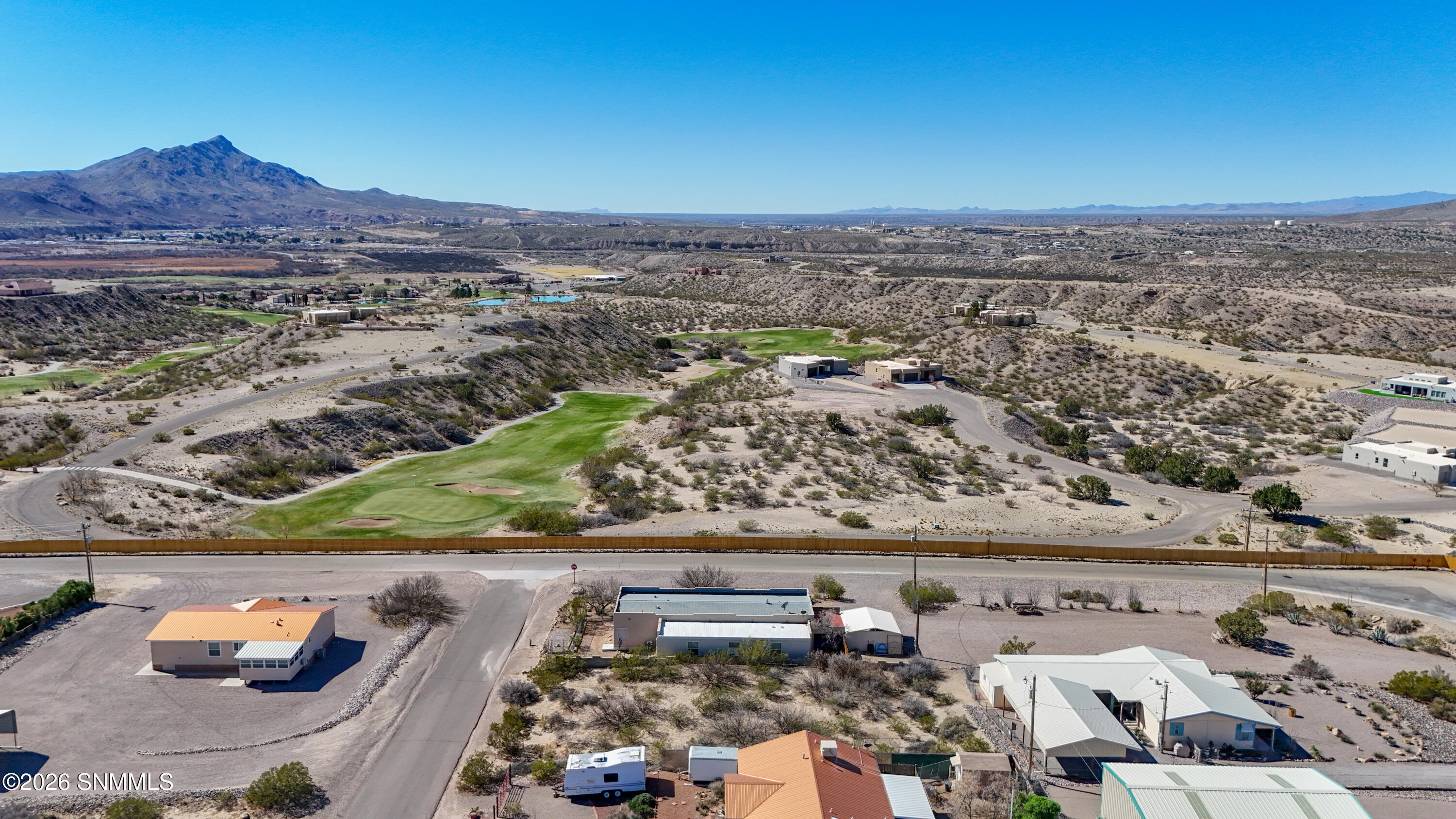 103 Jade Loop Property Photo 4